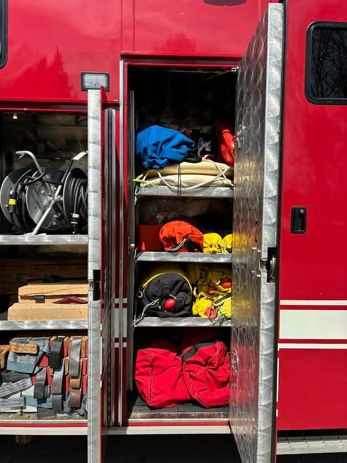 1998 4 Guys Ford Medium Rescue - image 17