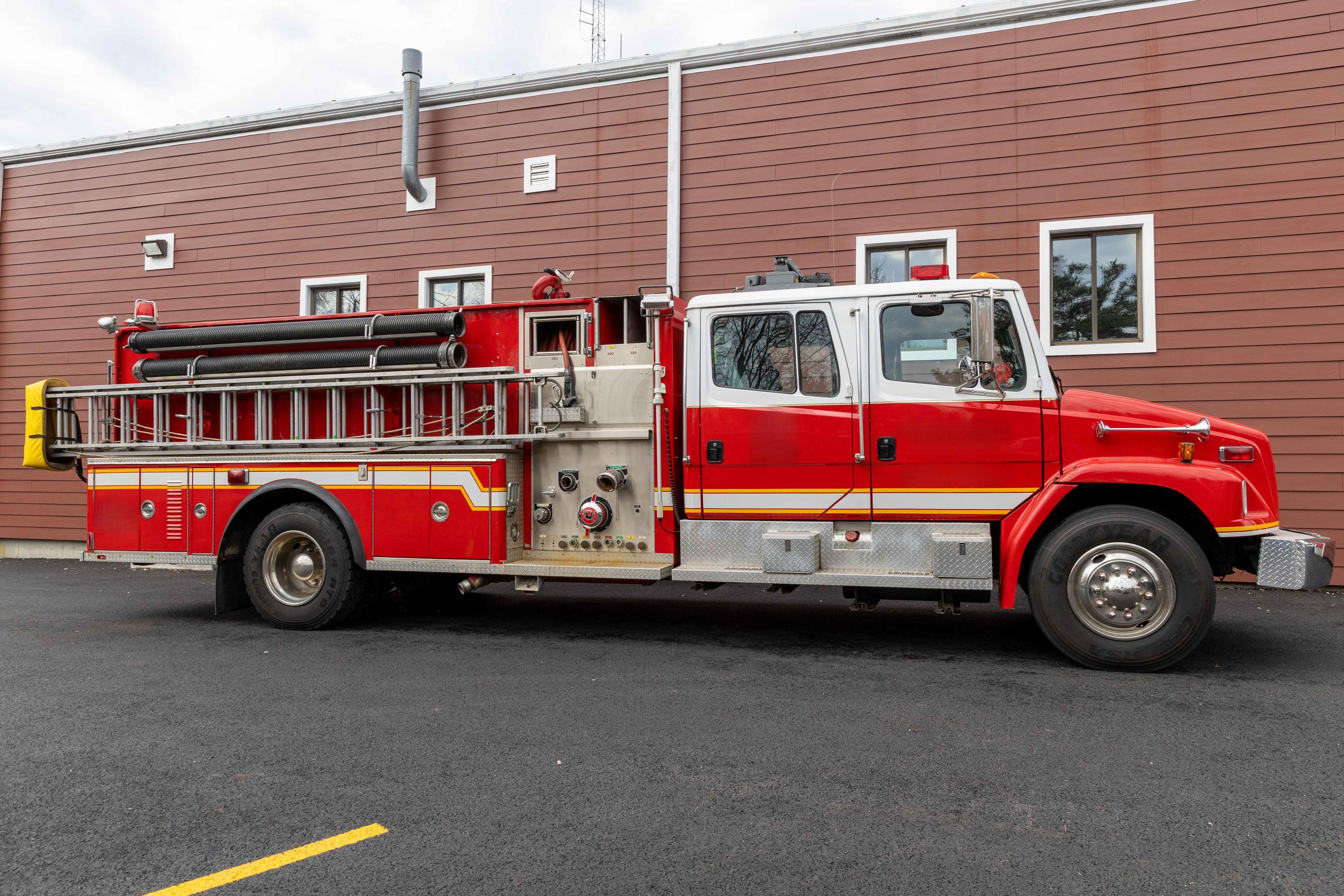 1993 Freightliner Pumper - image 7