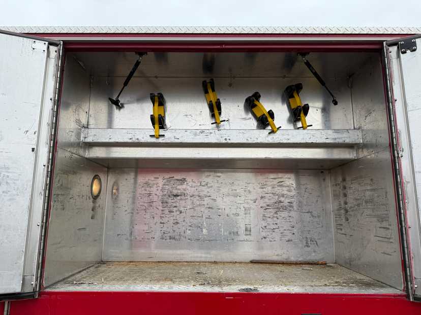 2005 E-One Pumper — photo 8