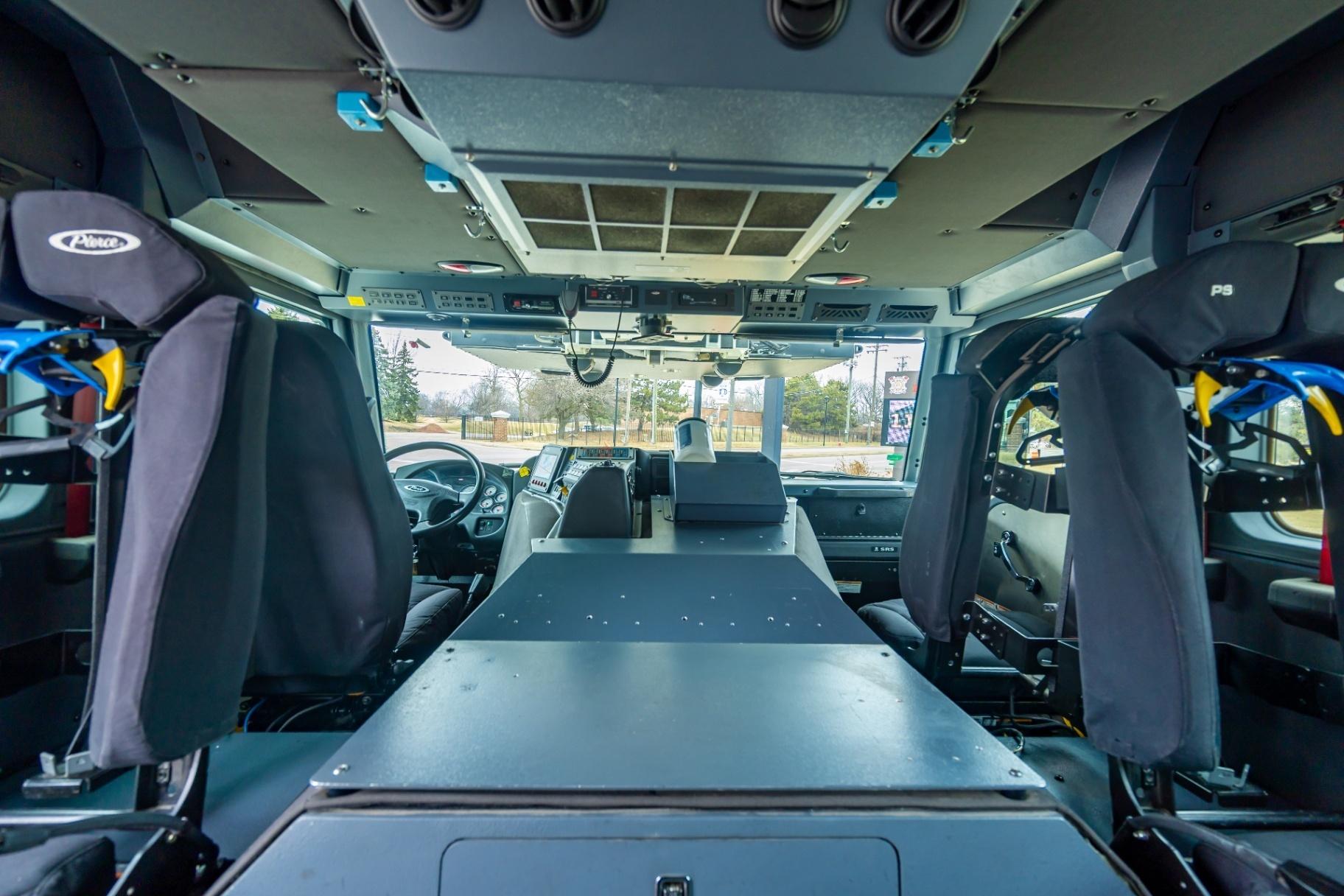 2016 Pierce Velocity 100' Quint - image 52