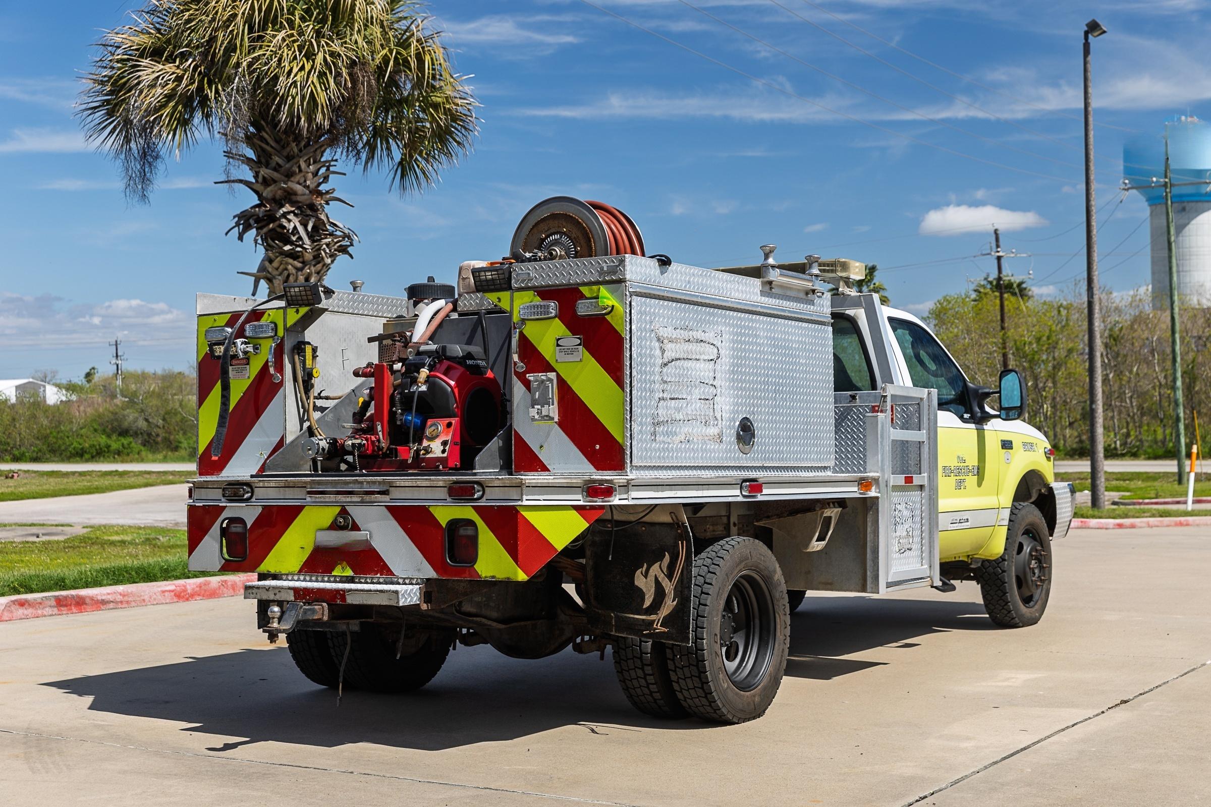 2004 Ferrara Ford Brush Truck - image 8