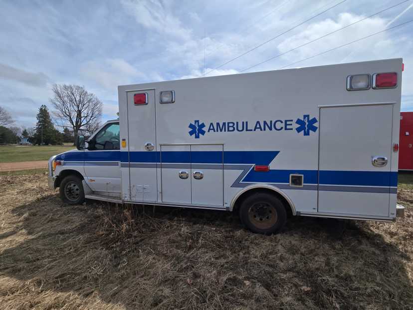 2007 Braun Ford Type III Ambulance — photo 3