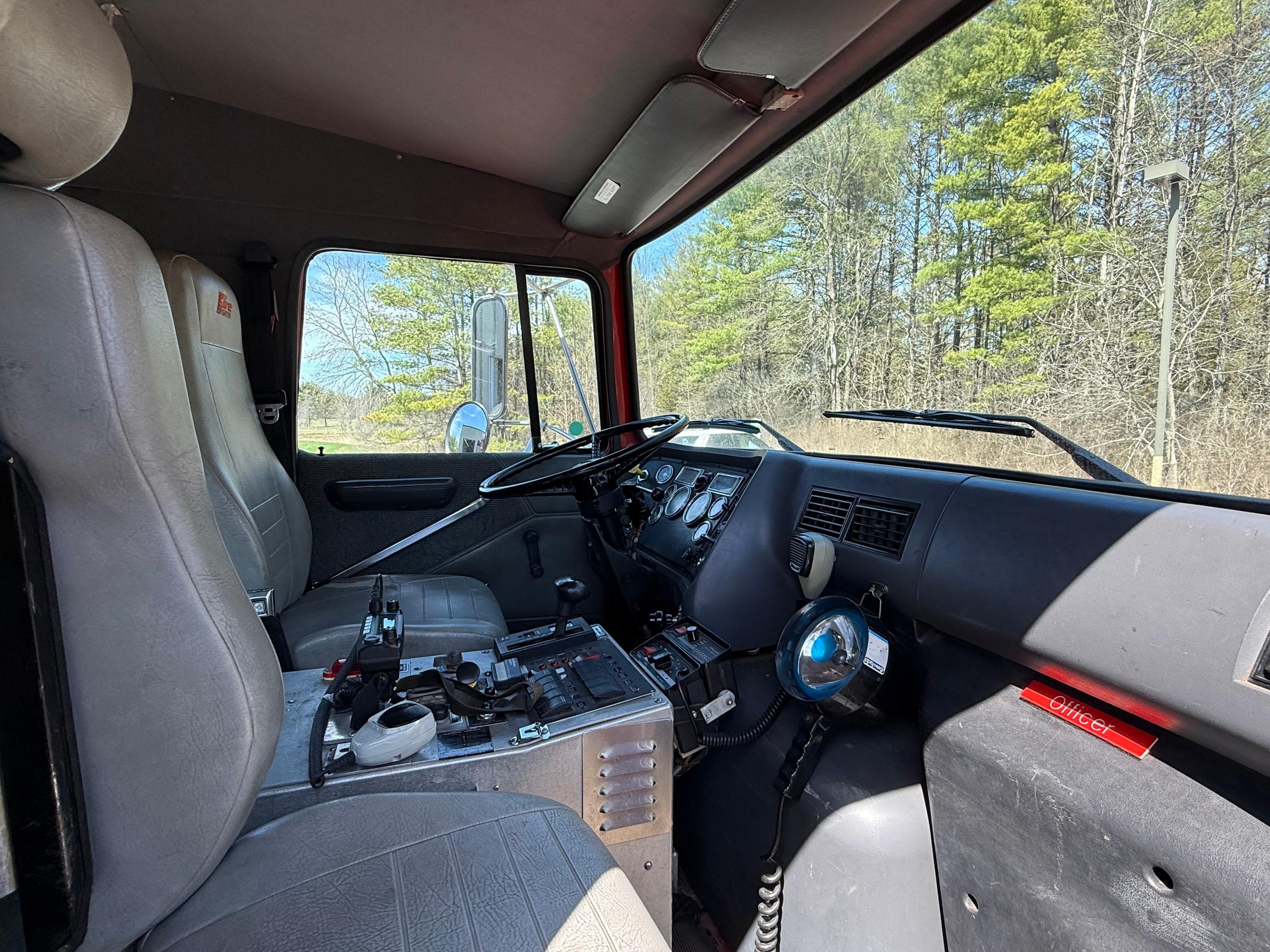 1996 Ford L8000 Pumper - image 25