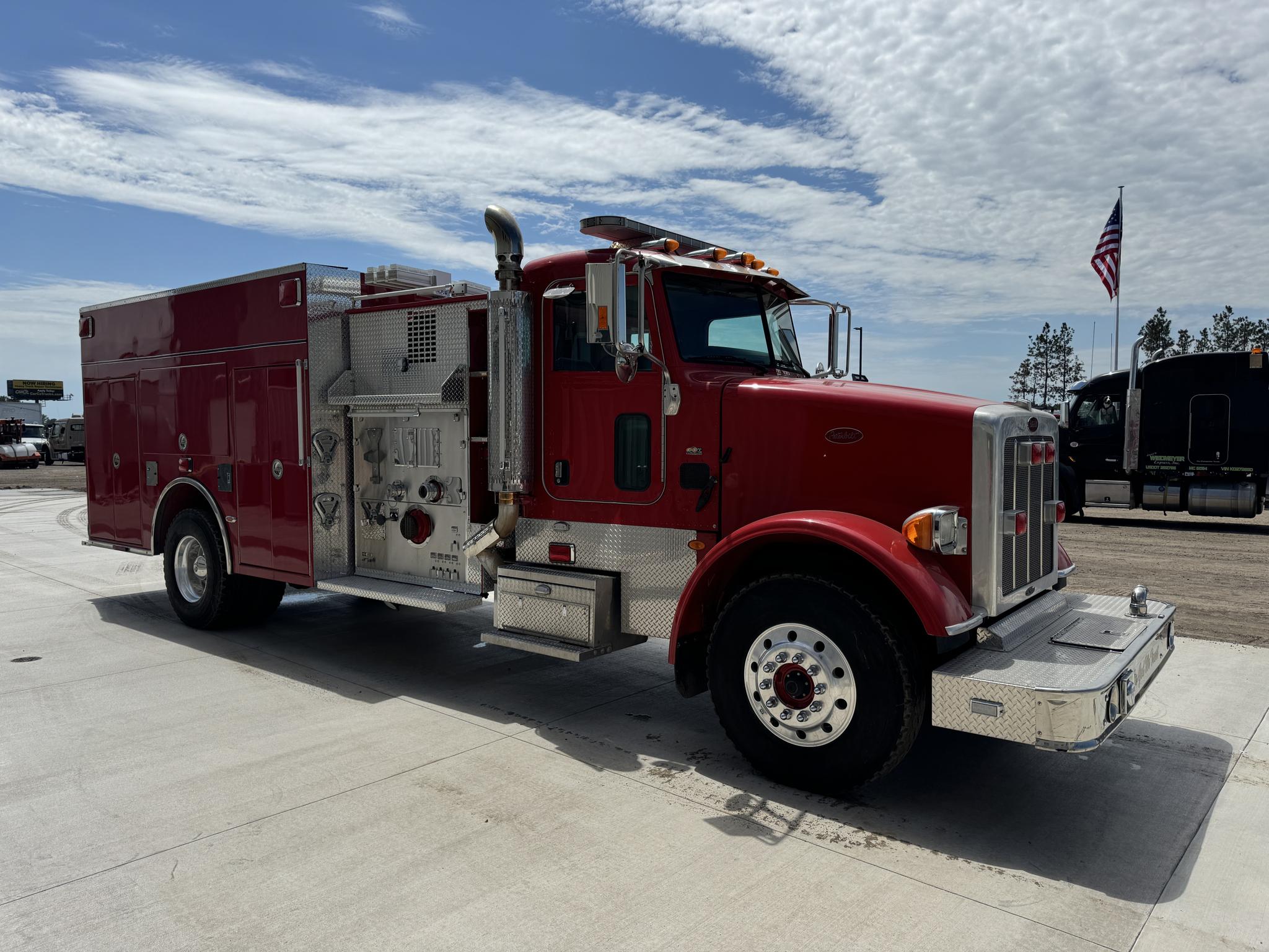 2008 Pierce Peterbilt Pumper Tanker - image 5