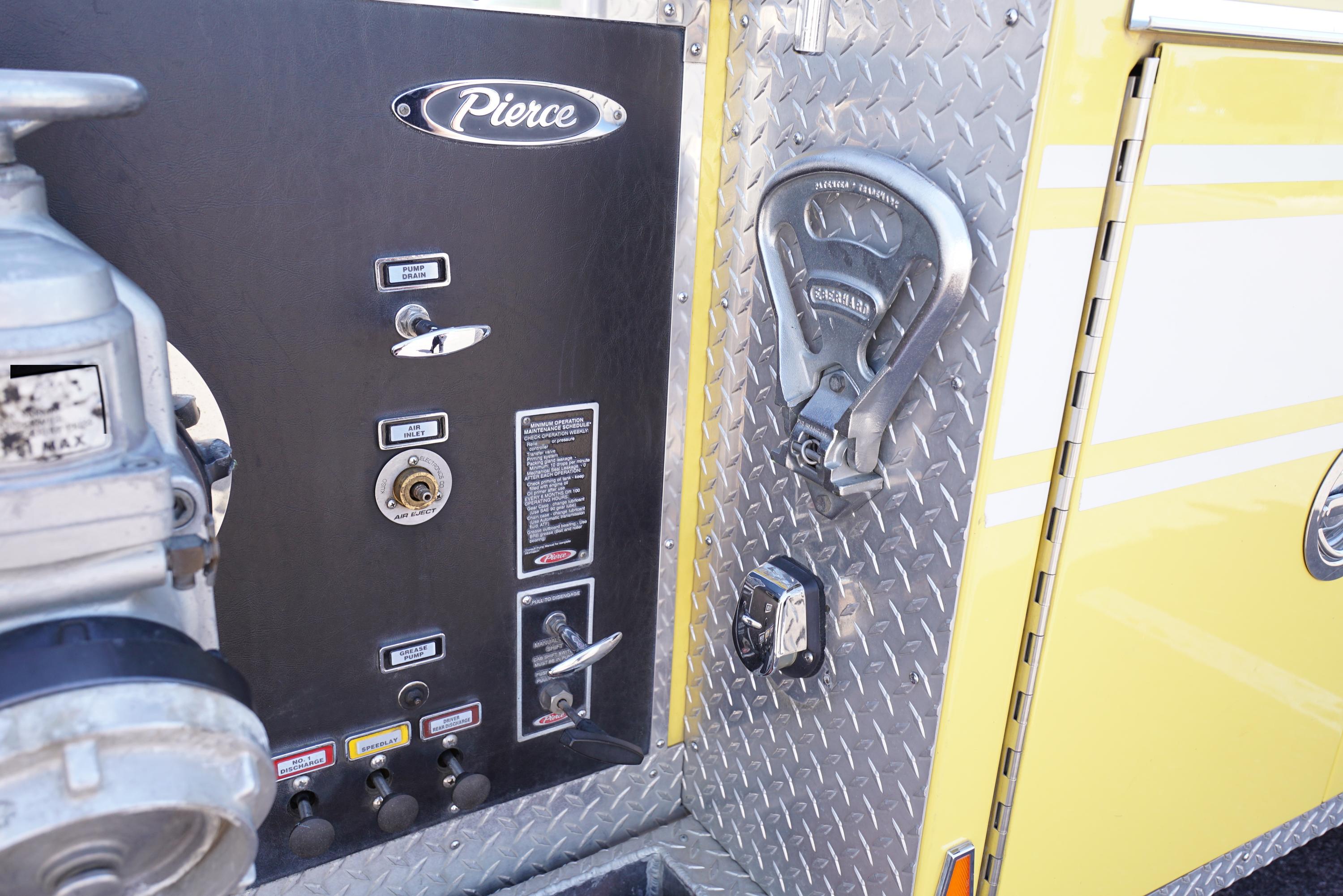 1995 Pierce Saber Pumper - image 70