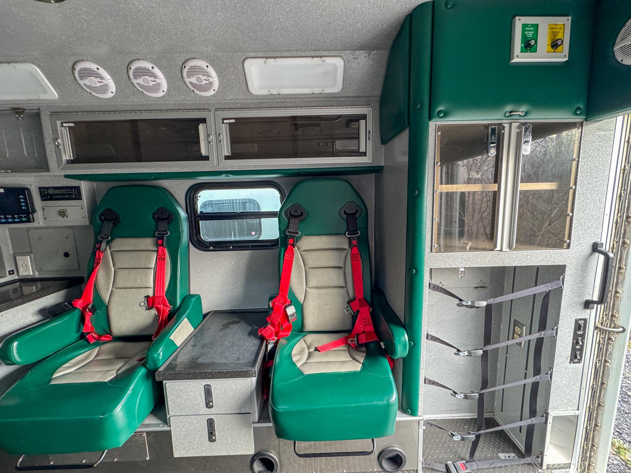 2016 Braun International Type I (2) Available Ambulance - image 10