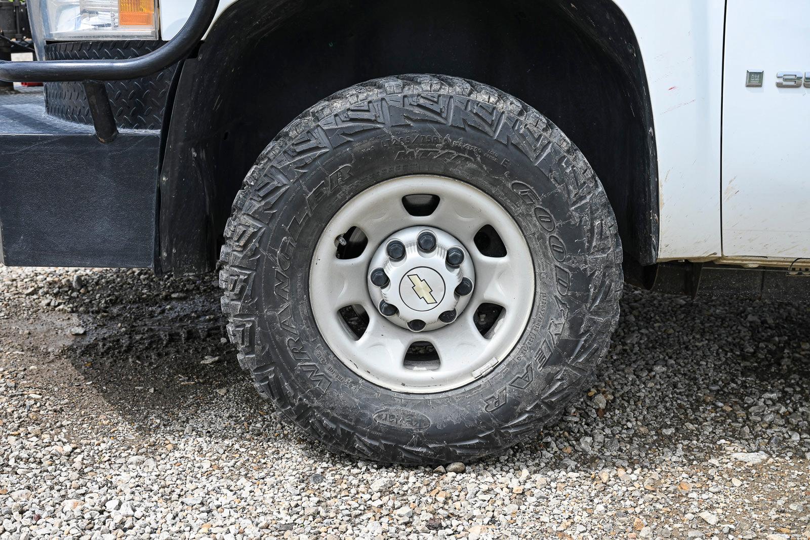 2007 Chevrolet 3500HD 4x4 Brush Truck - image 59