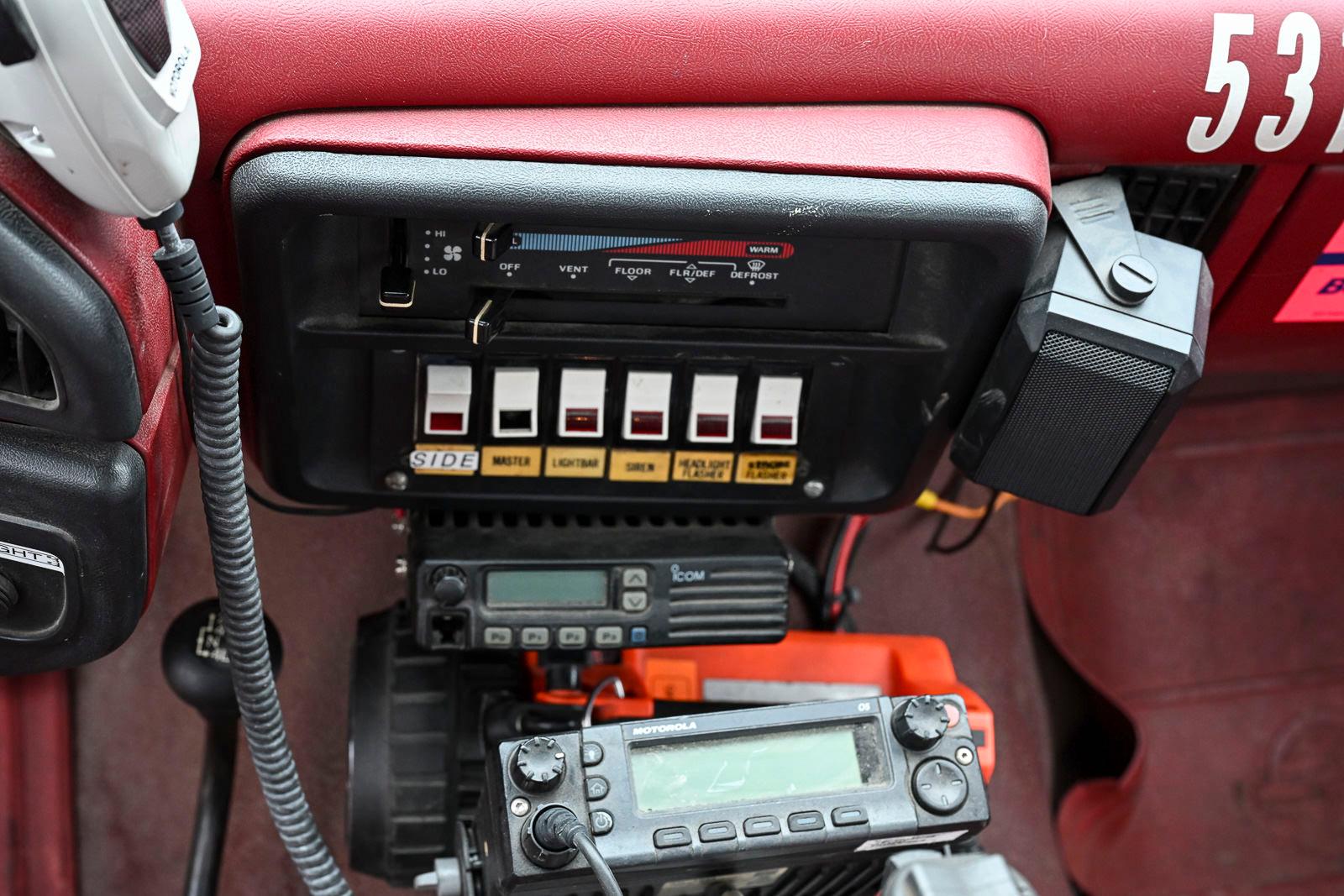 1990 Ford F350 4x4 Brush Truck - image 40