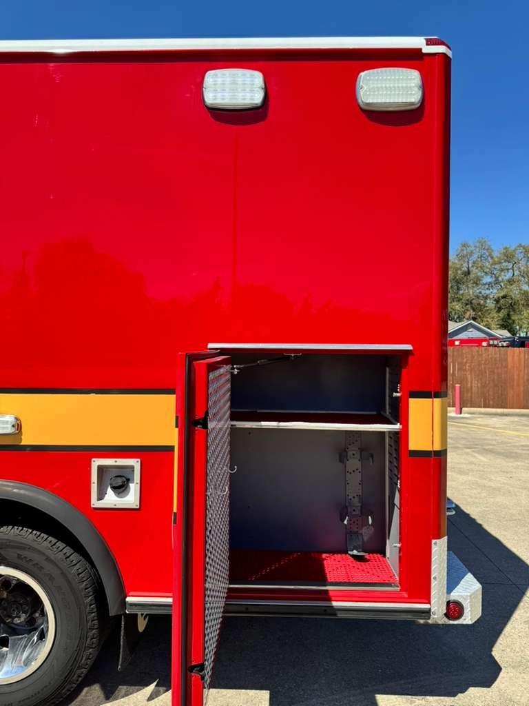 2017 Wheeled Coach Chevrolet Type I Ambulance - image 19