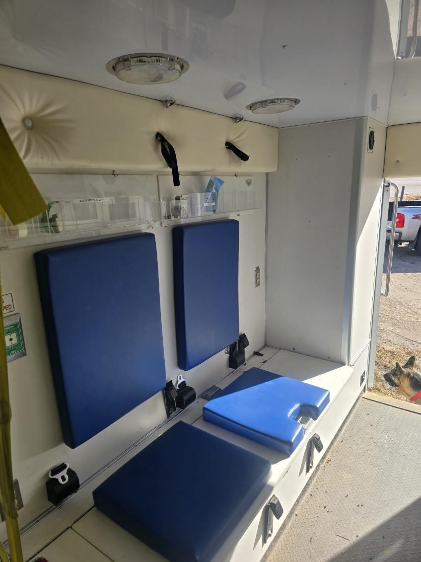 2008 Chevrolet 2008 Wheeled Coach Type I Ambulance - image 10