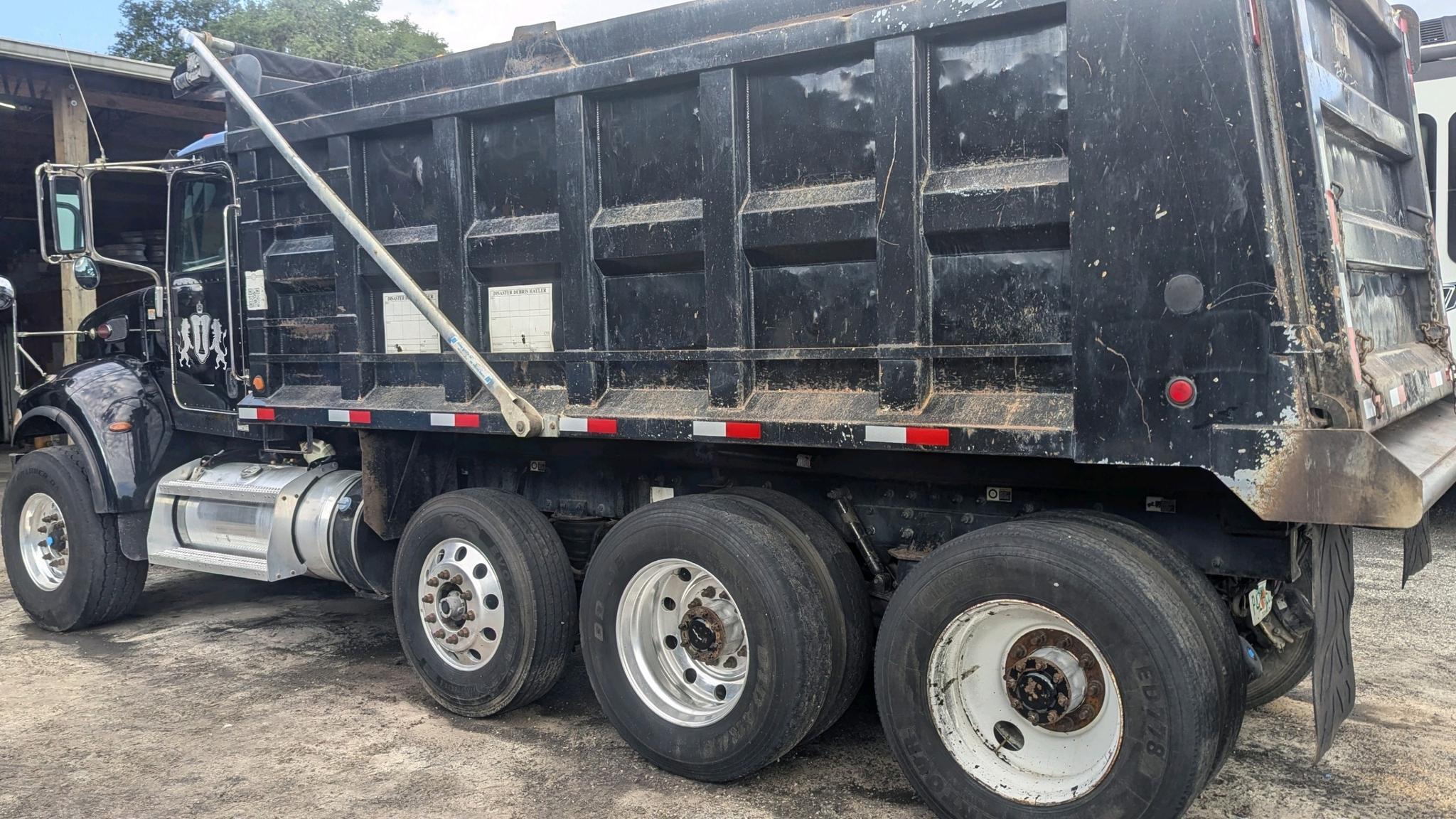 2018 Peterbilt 348 Dump Truck - image 5