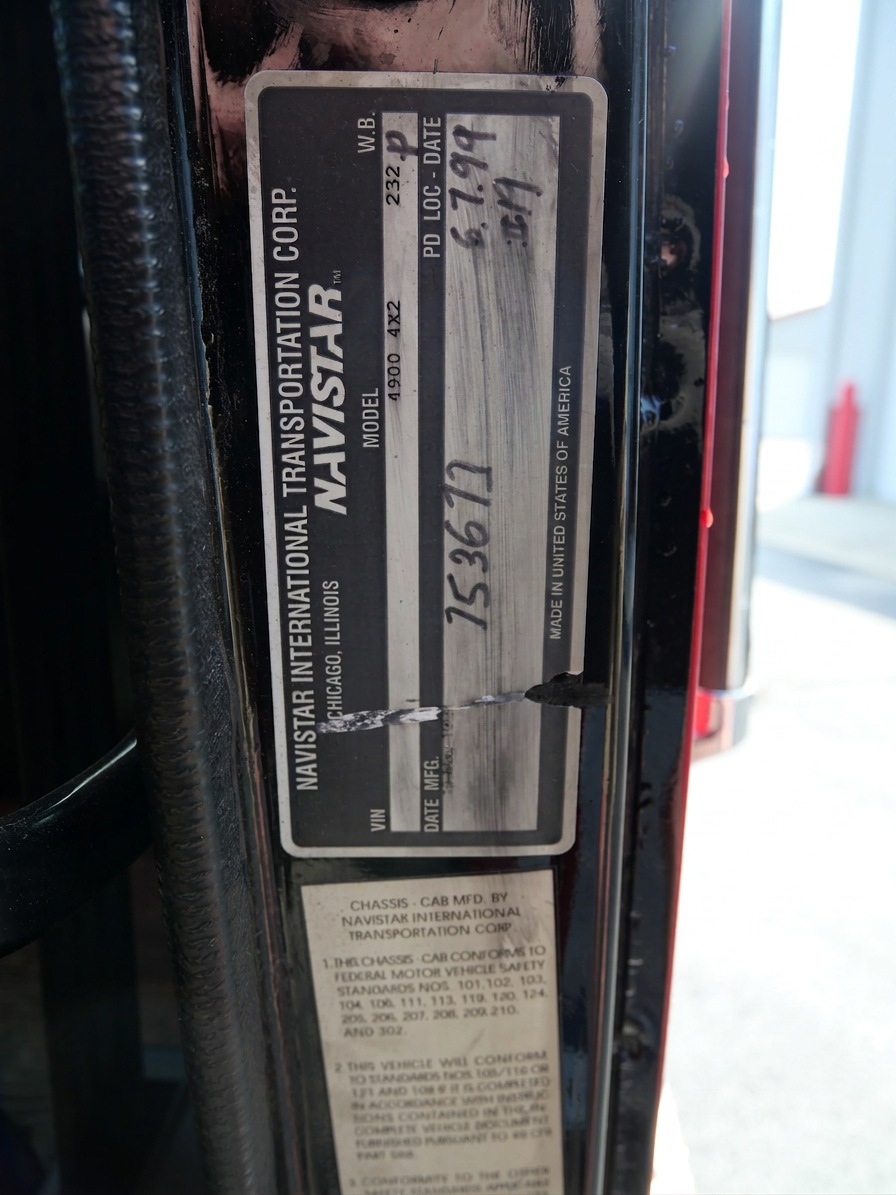 2000 E-One International Pumper - image 24