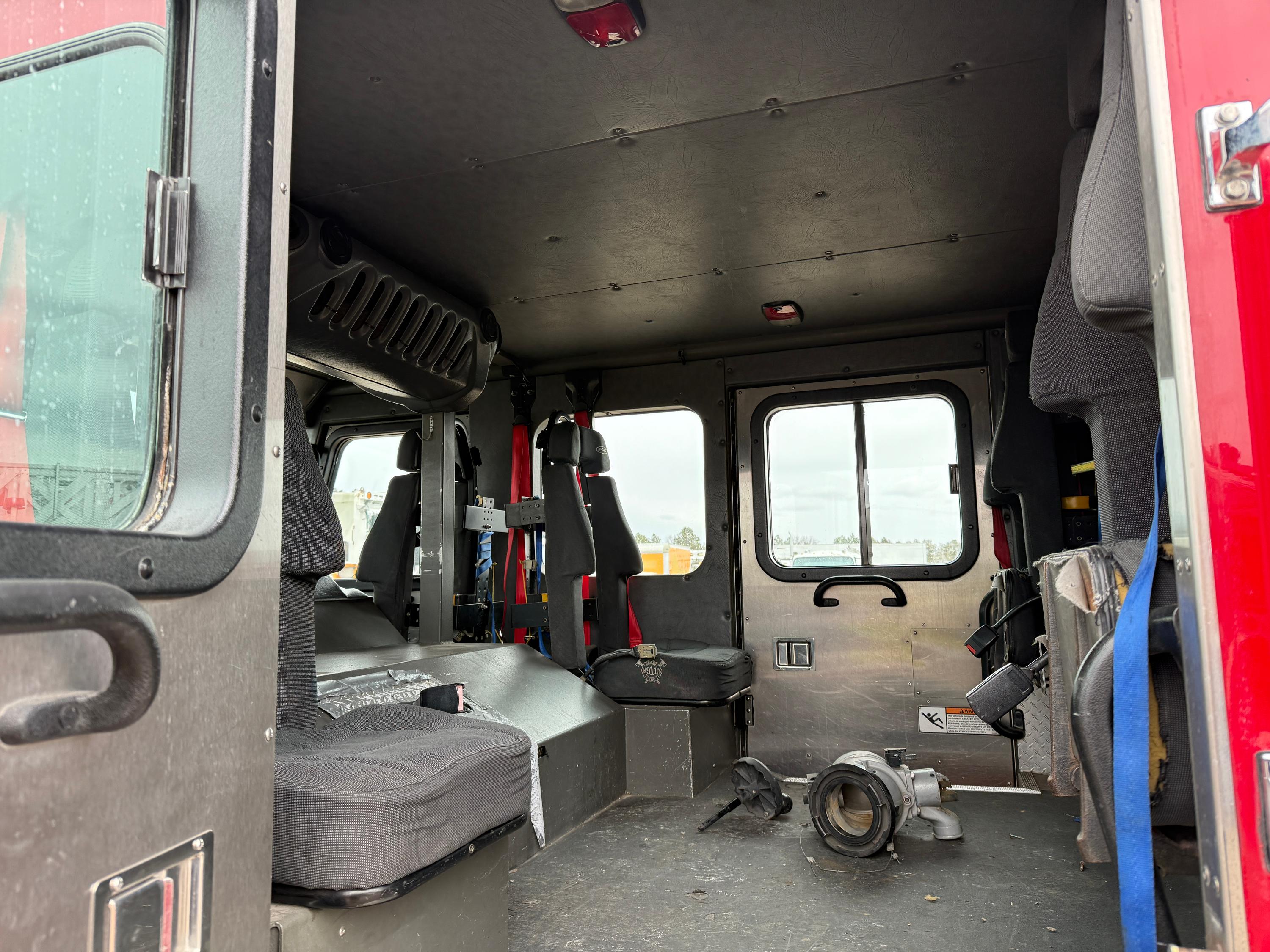 2005 E-One Pumper - image 12