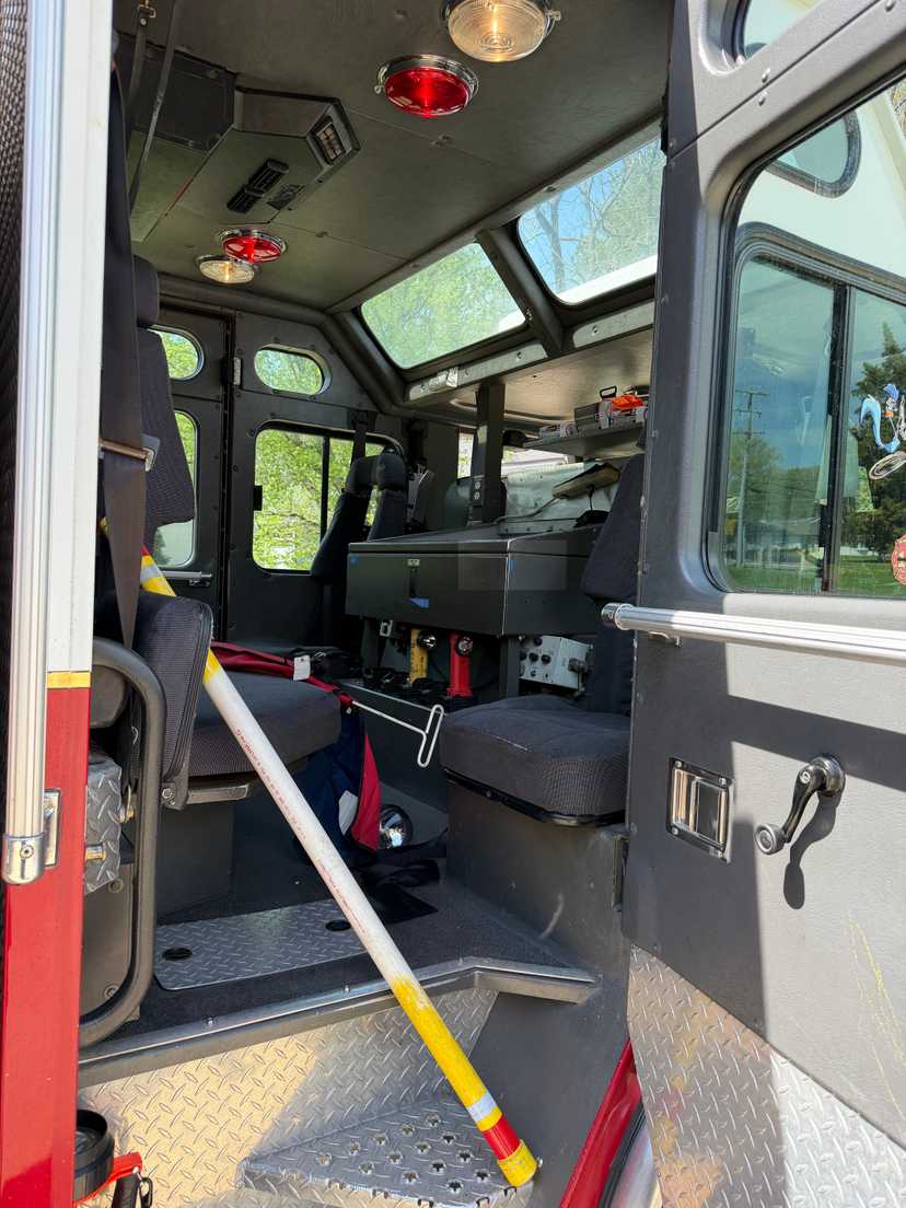2002 E-One Cyclone Rescue Pumper — photo 7