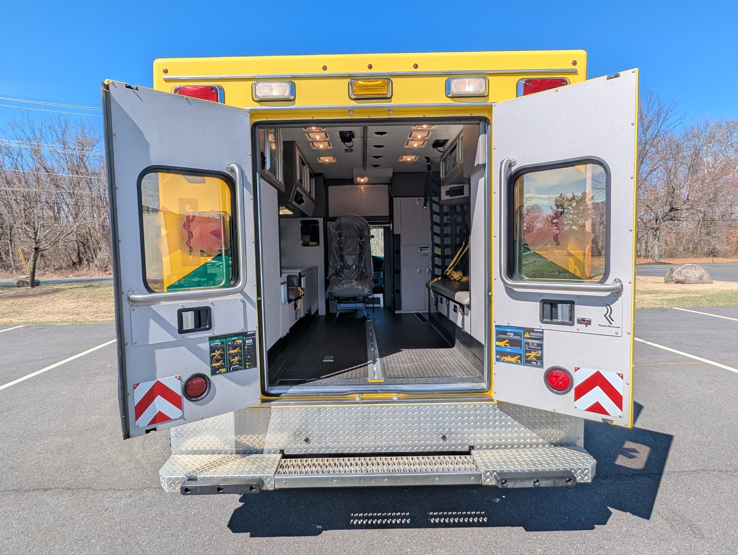 2008 Road Rescue Ford Type III Ambulance - image 20