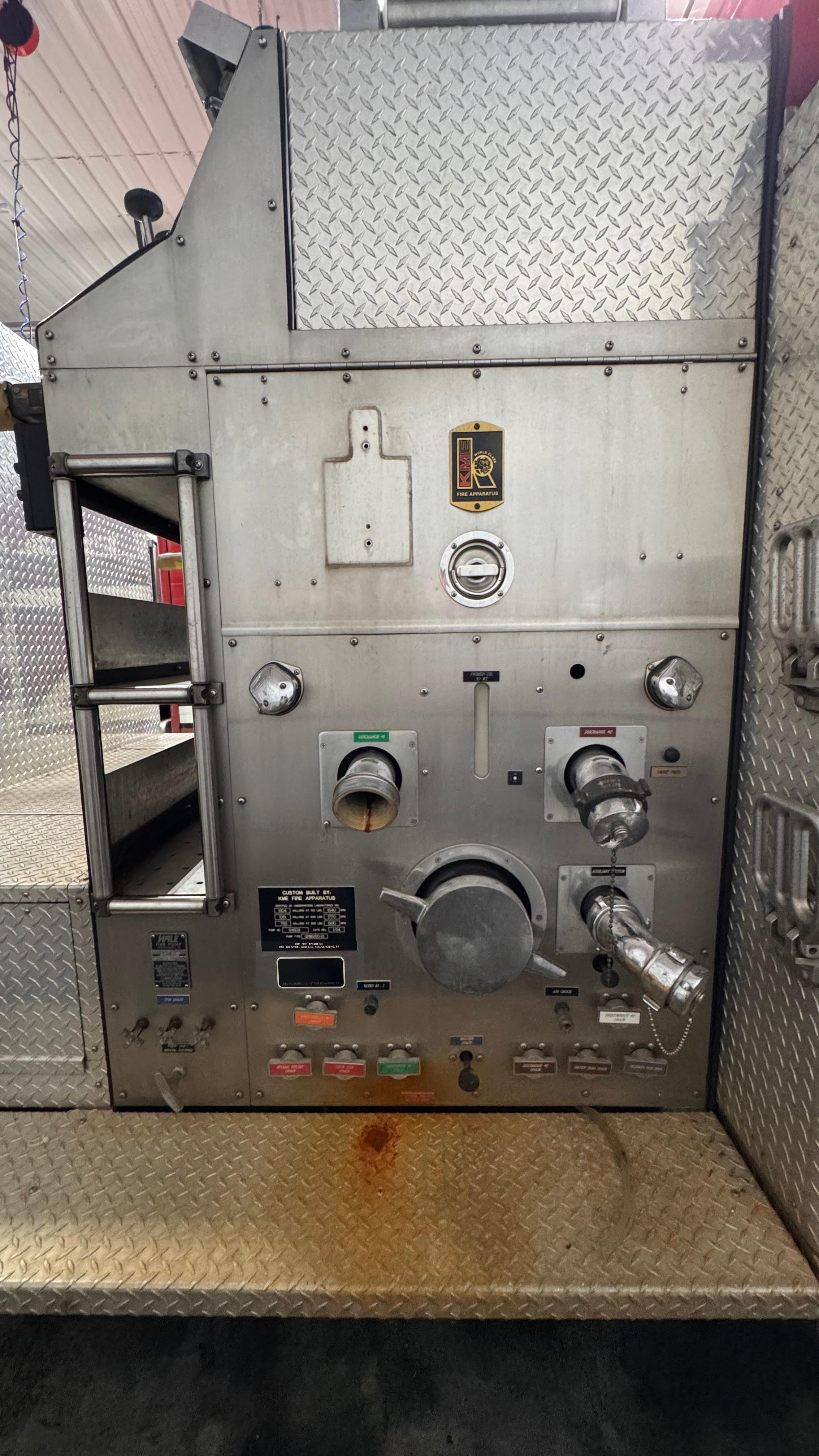 1993 KME Freightliner Pumper - image 8