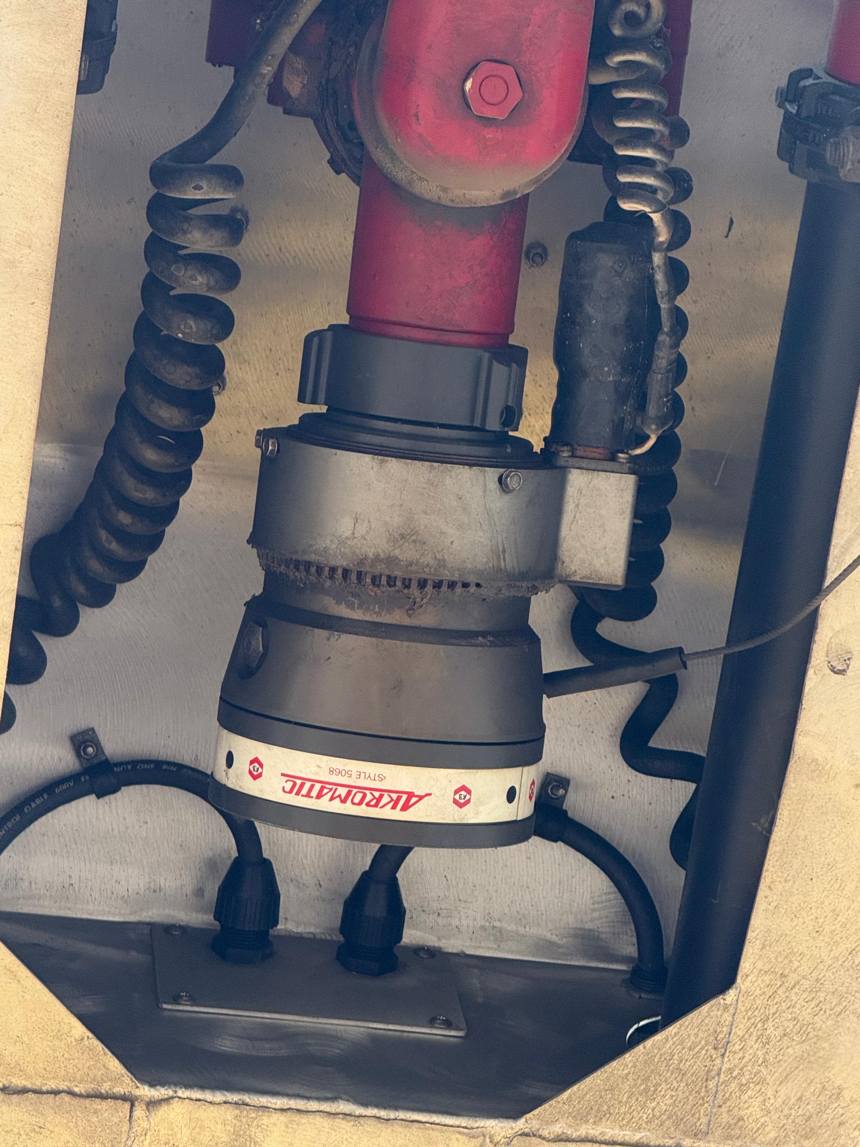 1997 E-One Telesquirt 50' Telesquirt - image 14