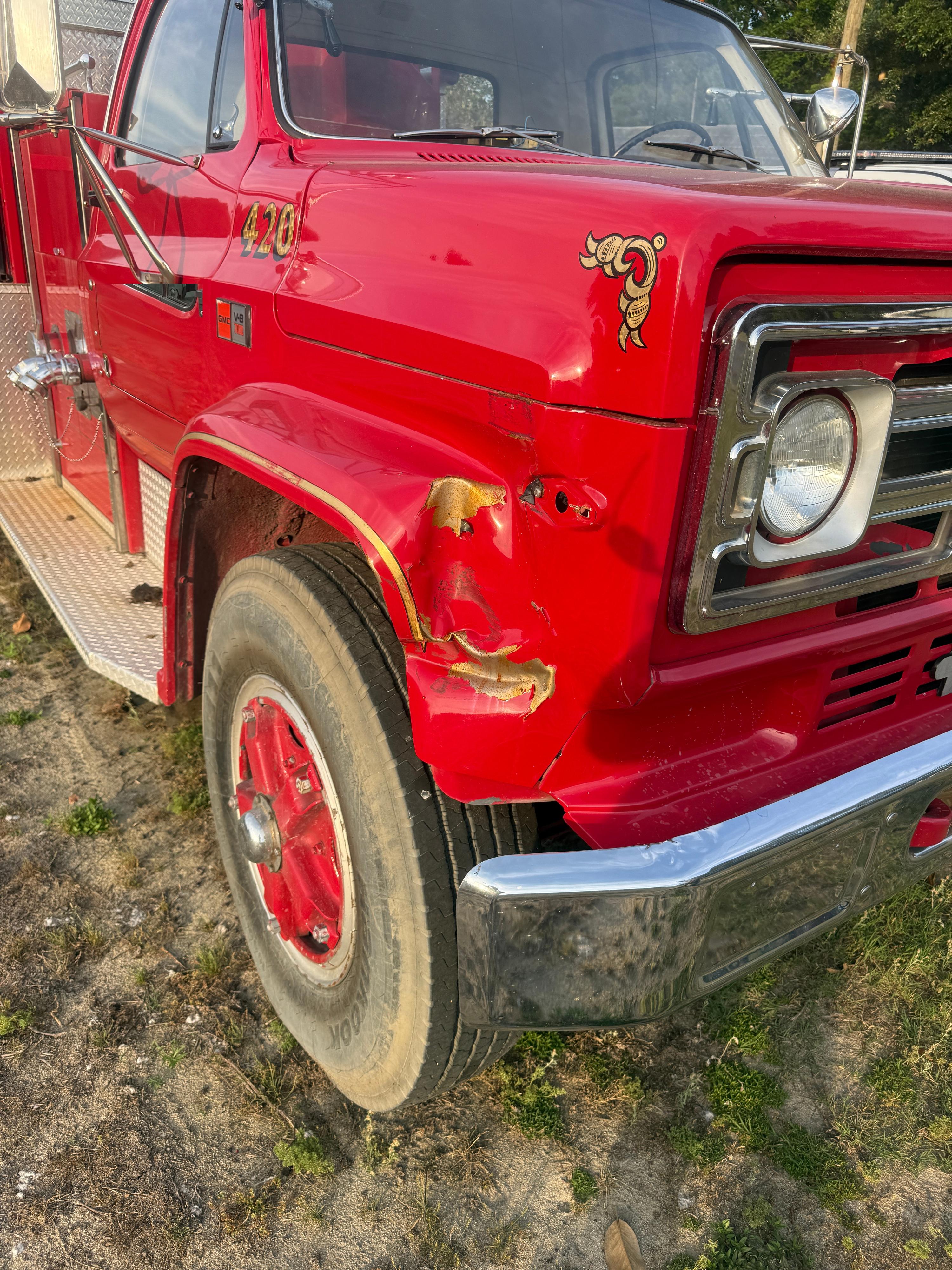 1981 GMC V8 7000 Pumper Tanker - image 10