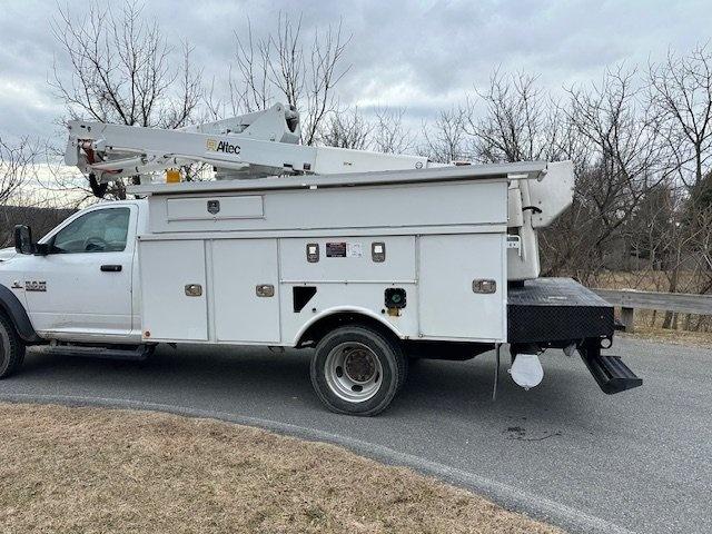 2018 Ram 5500 4x4 Bucket Truck w/ Altec AT40G Boom (45 ft) - image 8