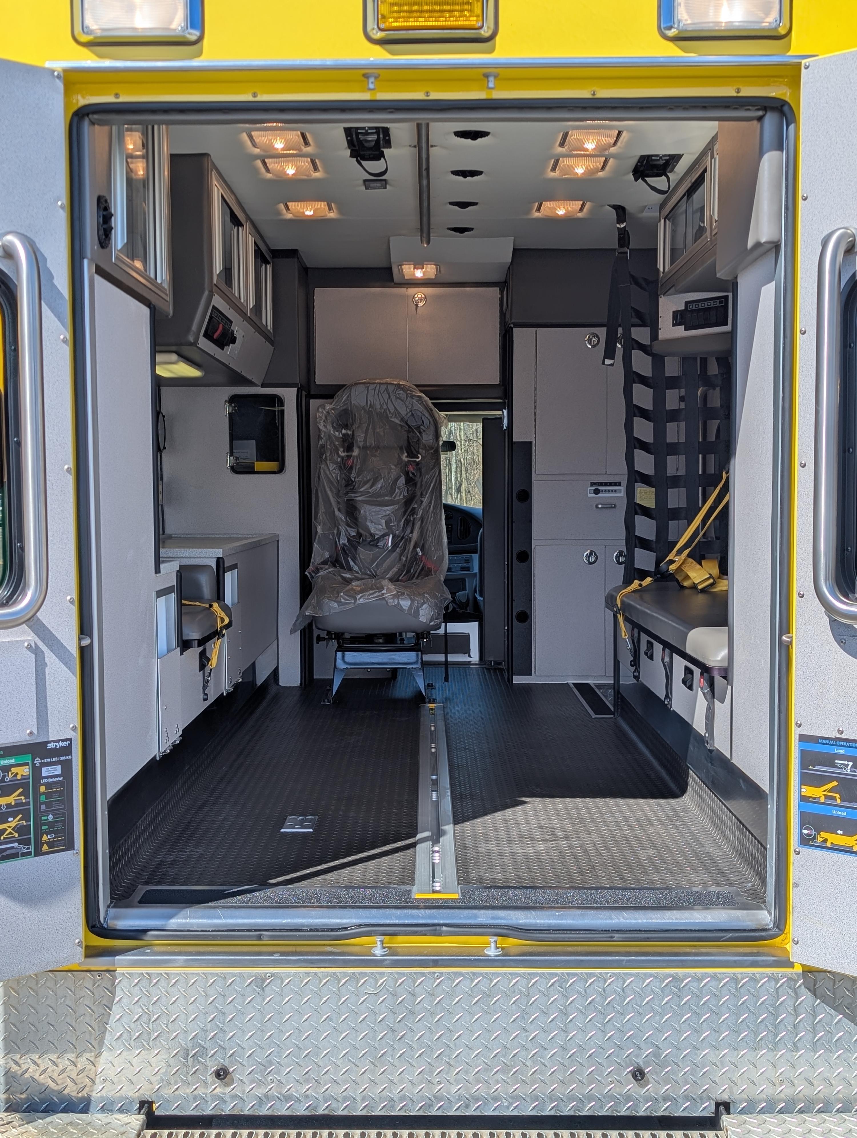 2008 Road Rescue Ford Type III Ambulance - image 21