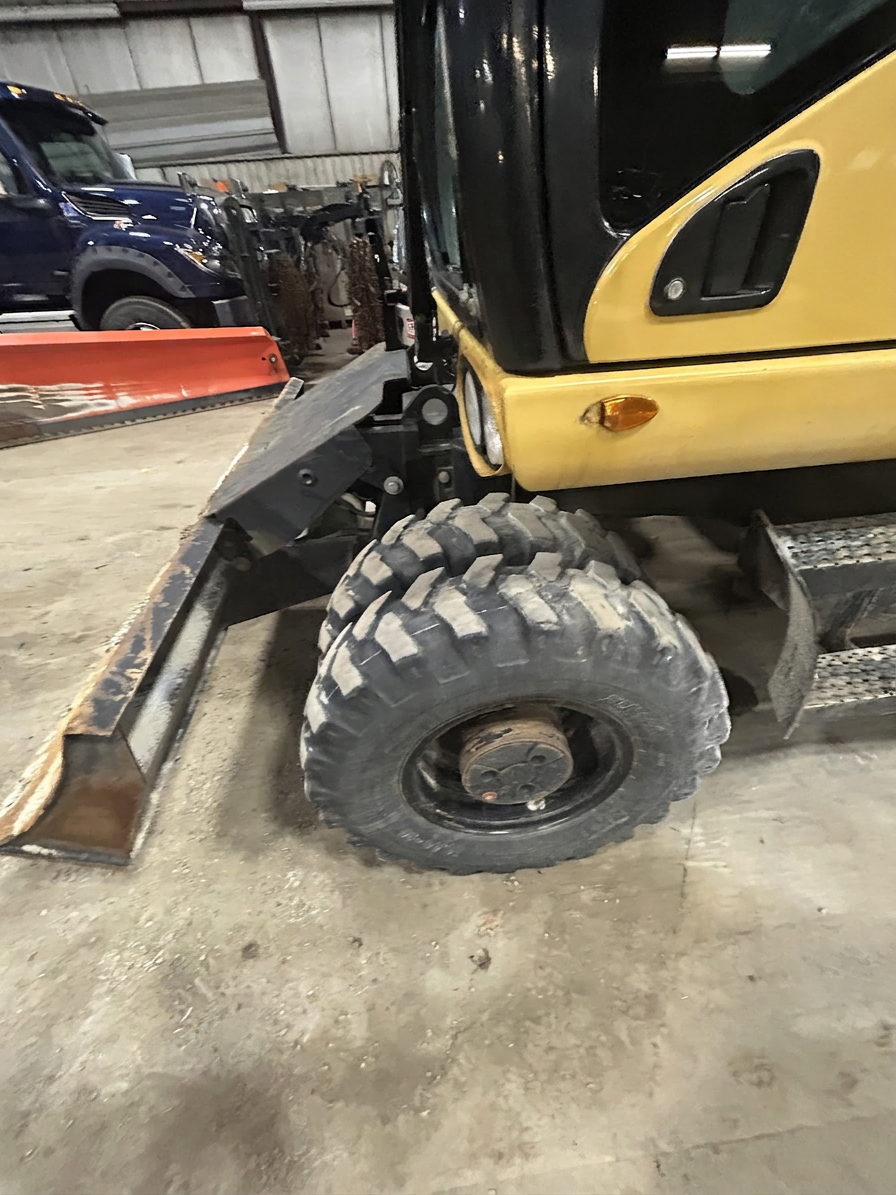 2010 Caterpillar M318D Excavator - image 10