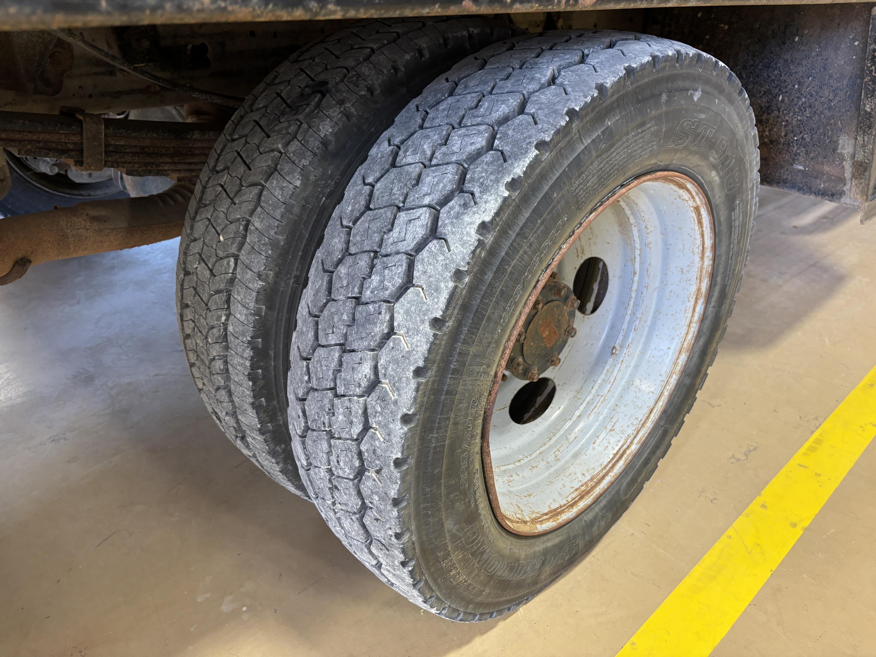 2005 Ford F-550 4x4 Brush Truck - image 24