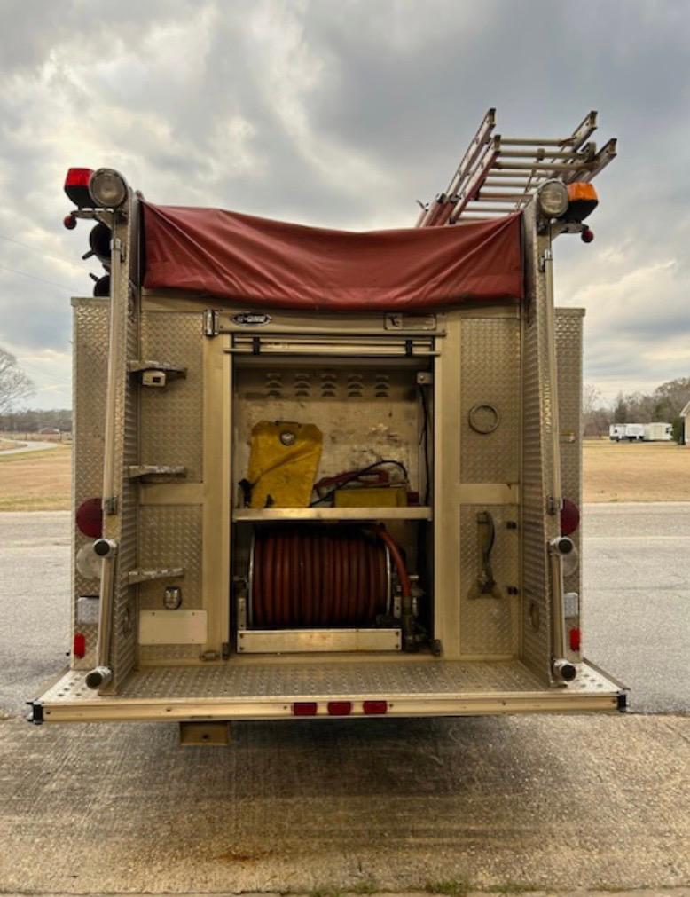 2002 E-One International Pumper - image 9