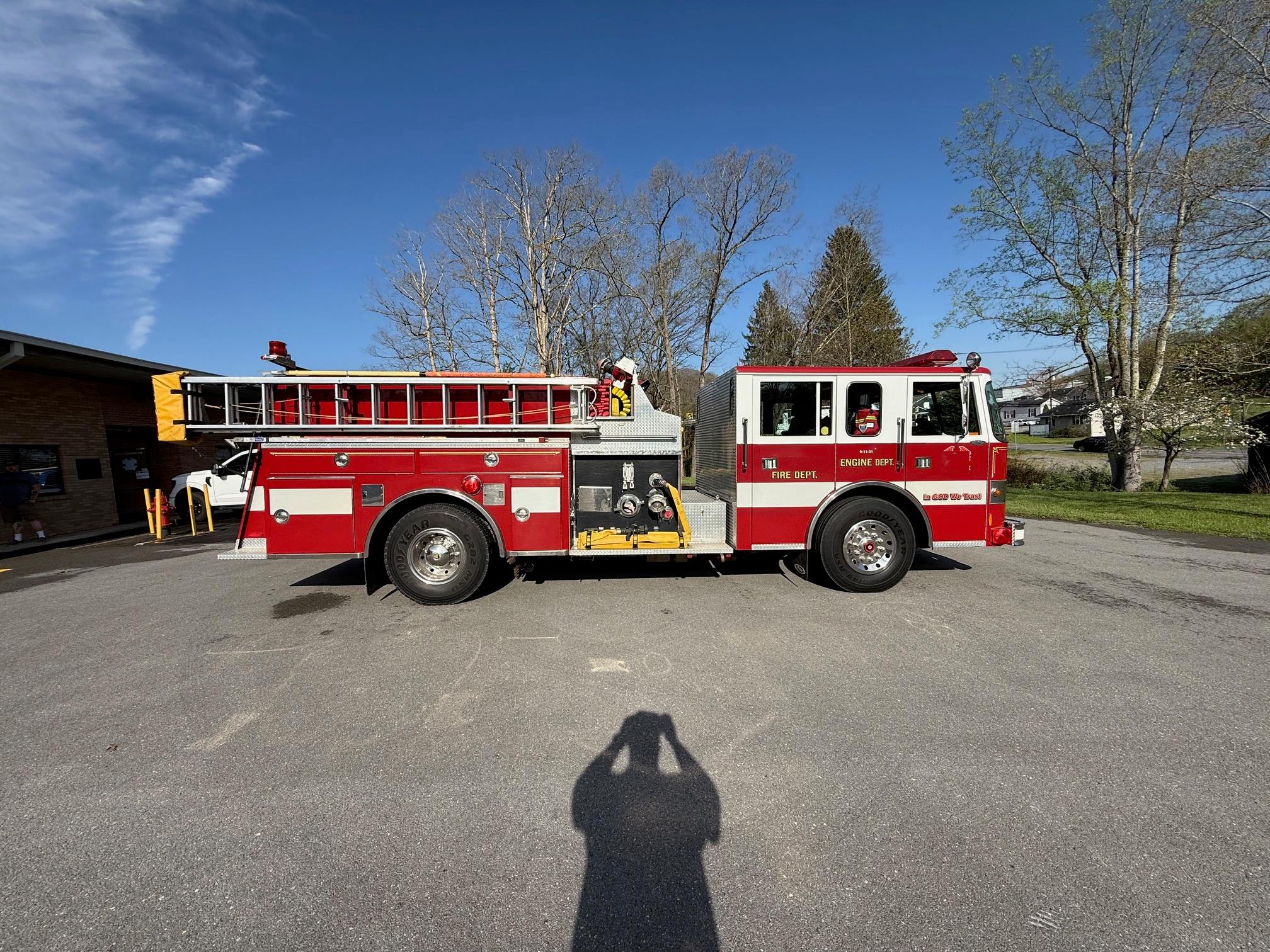 1994 Pierce Saber Pumper - image 2