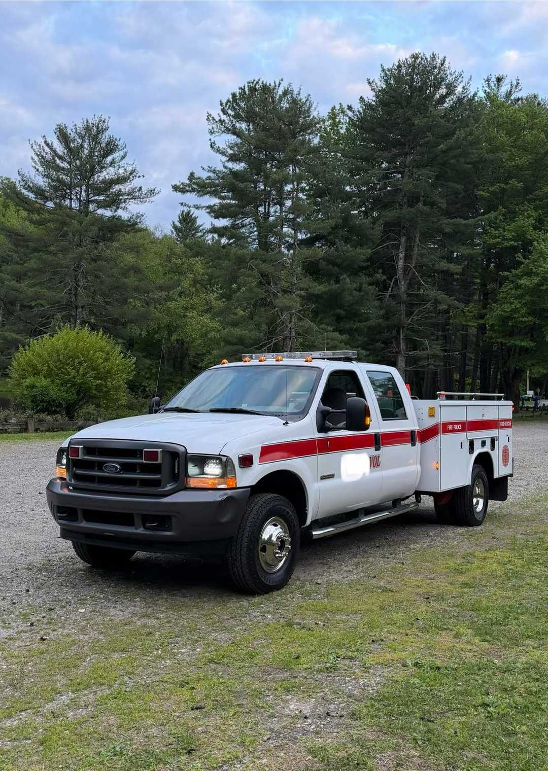 2003 Ford 4x4 Utility Truck