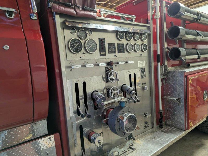 1990 FMC Pumper Tanker - image 7