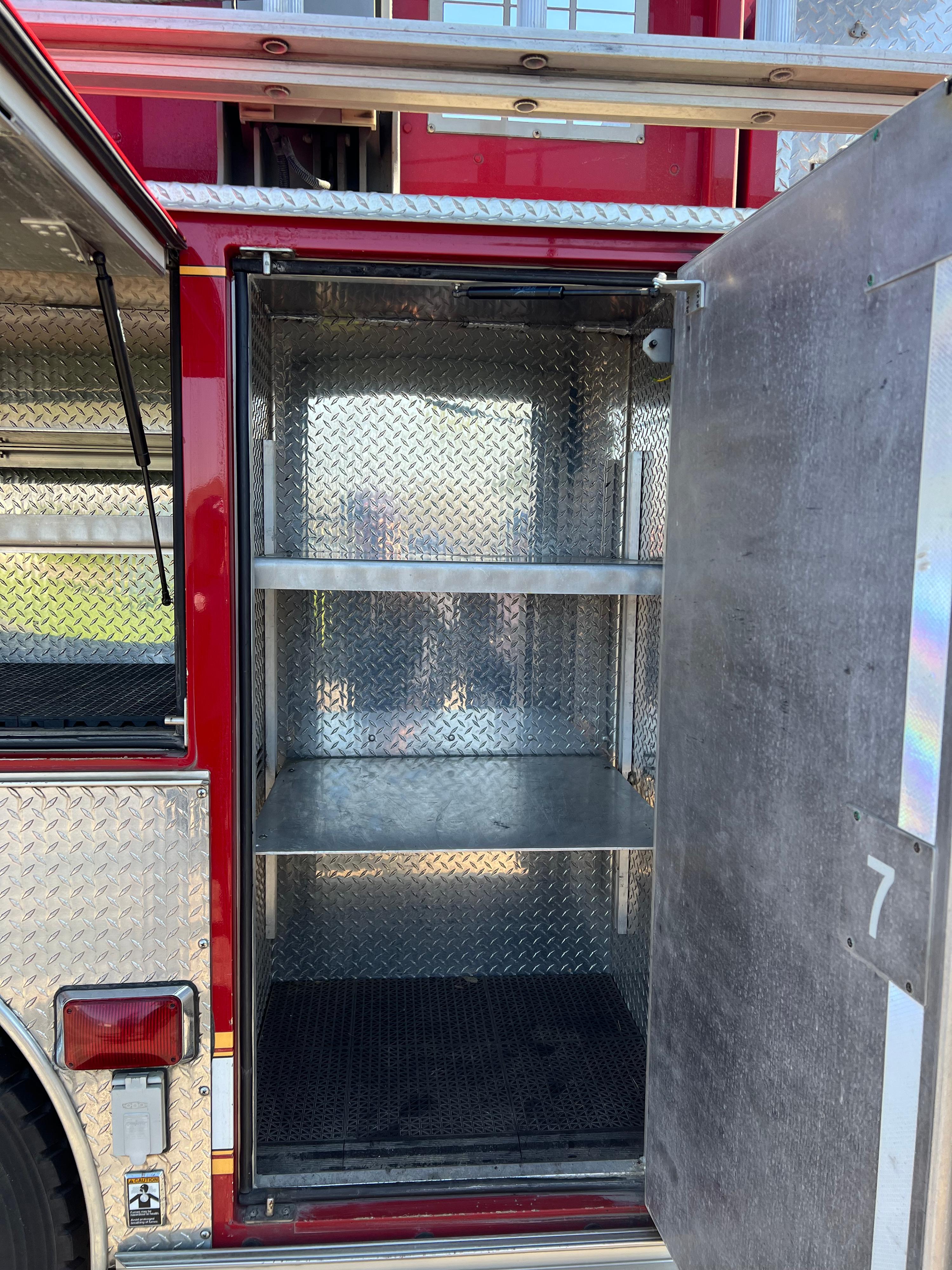 2008 Sutphen Monarch Pumper - image 13