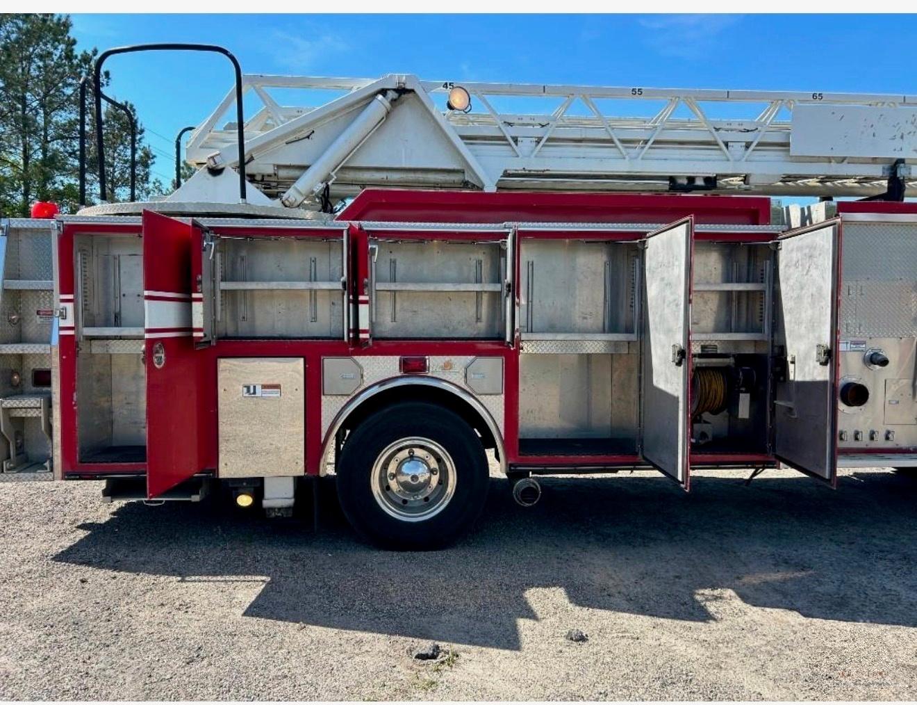 2000 Spartan Gladiator 75' Aerial - image 9