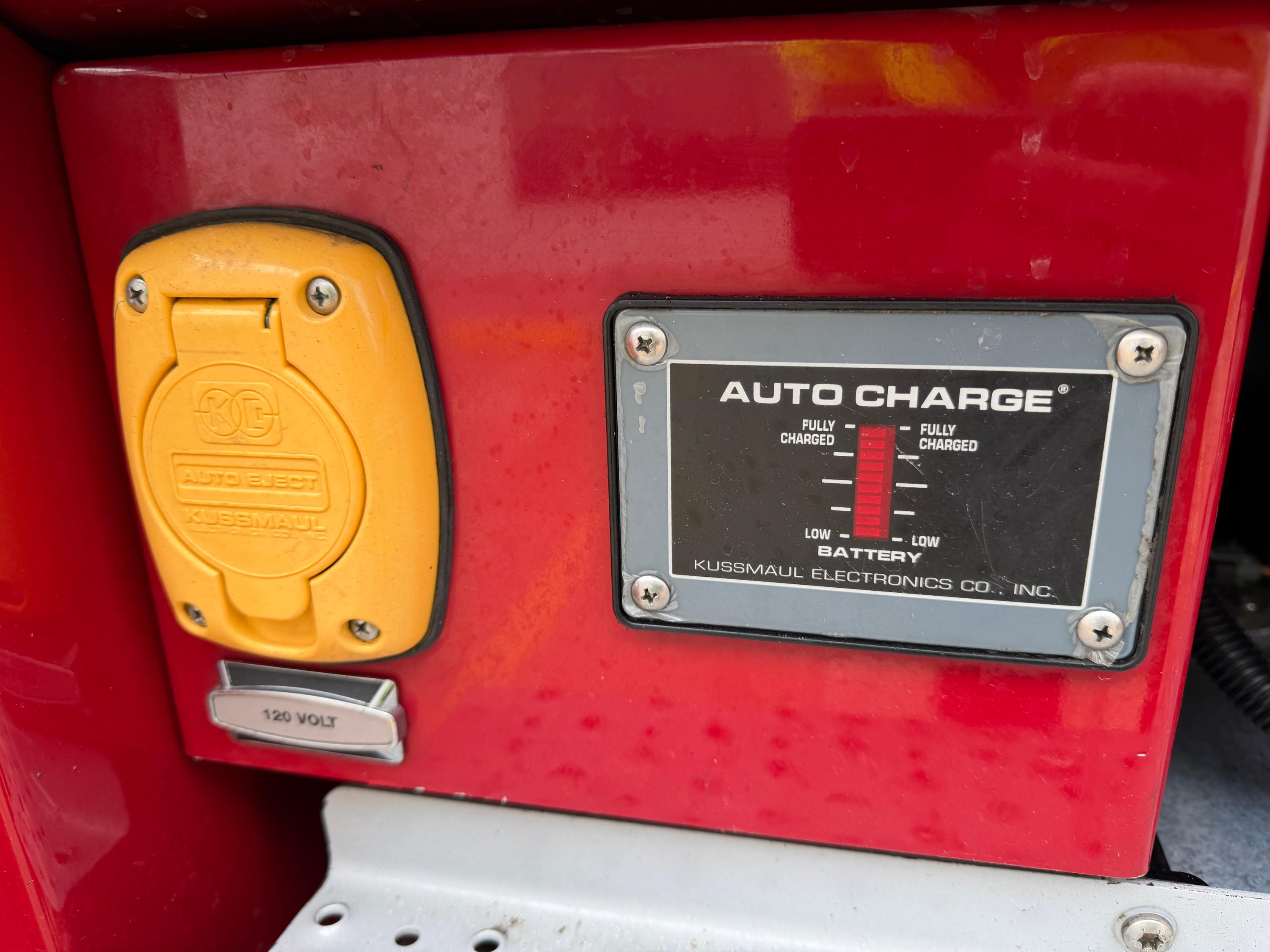 2014 Danko Freightliner Pumper Tanker - image 11