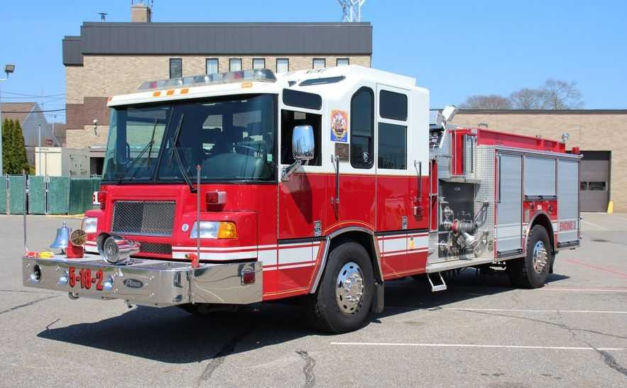 1998 Pierce Quantum Pumper