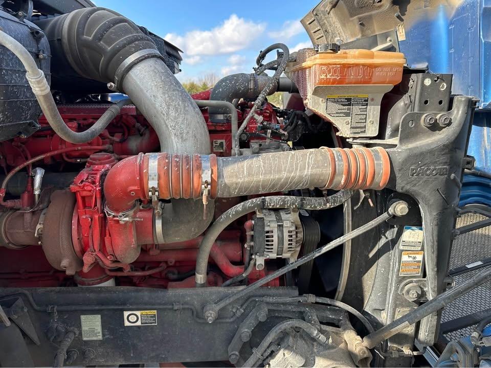 2014 Peterbilt Septic - image 8