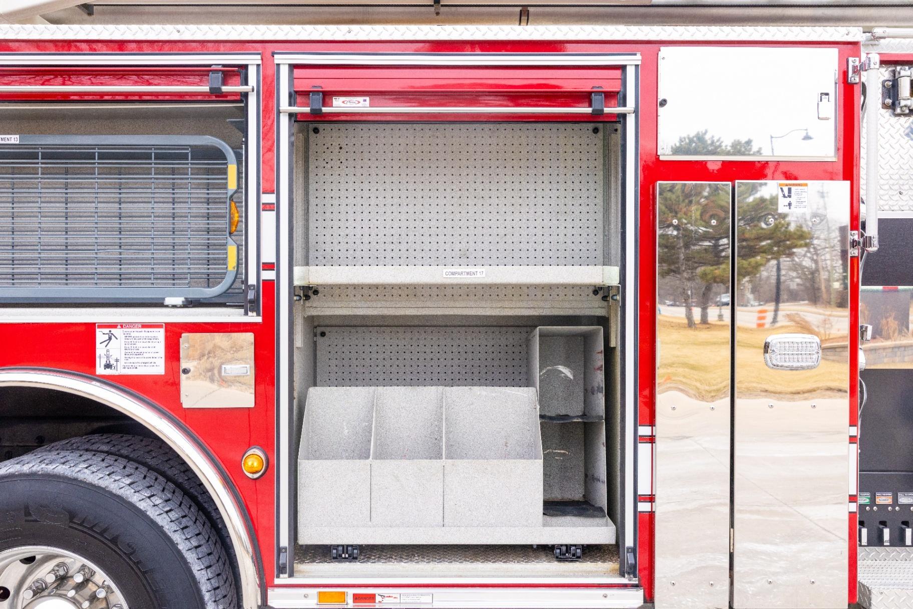 2016 Pierce Velocity 100' Quint - image 53