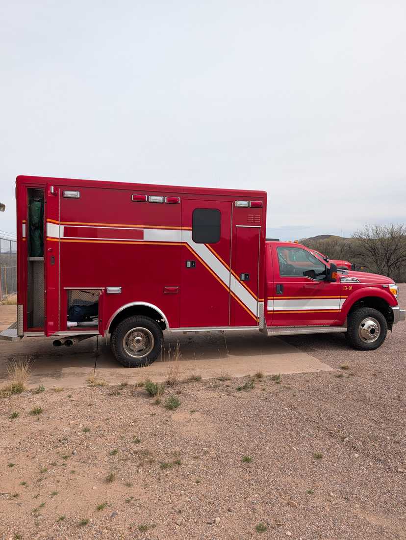 2013 Ford 4x4 Type I Ambulance — photo 3