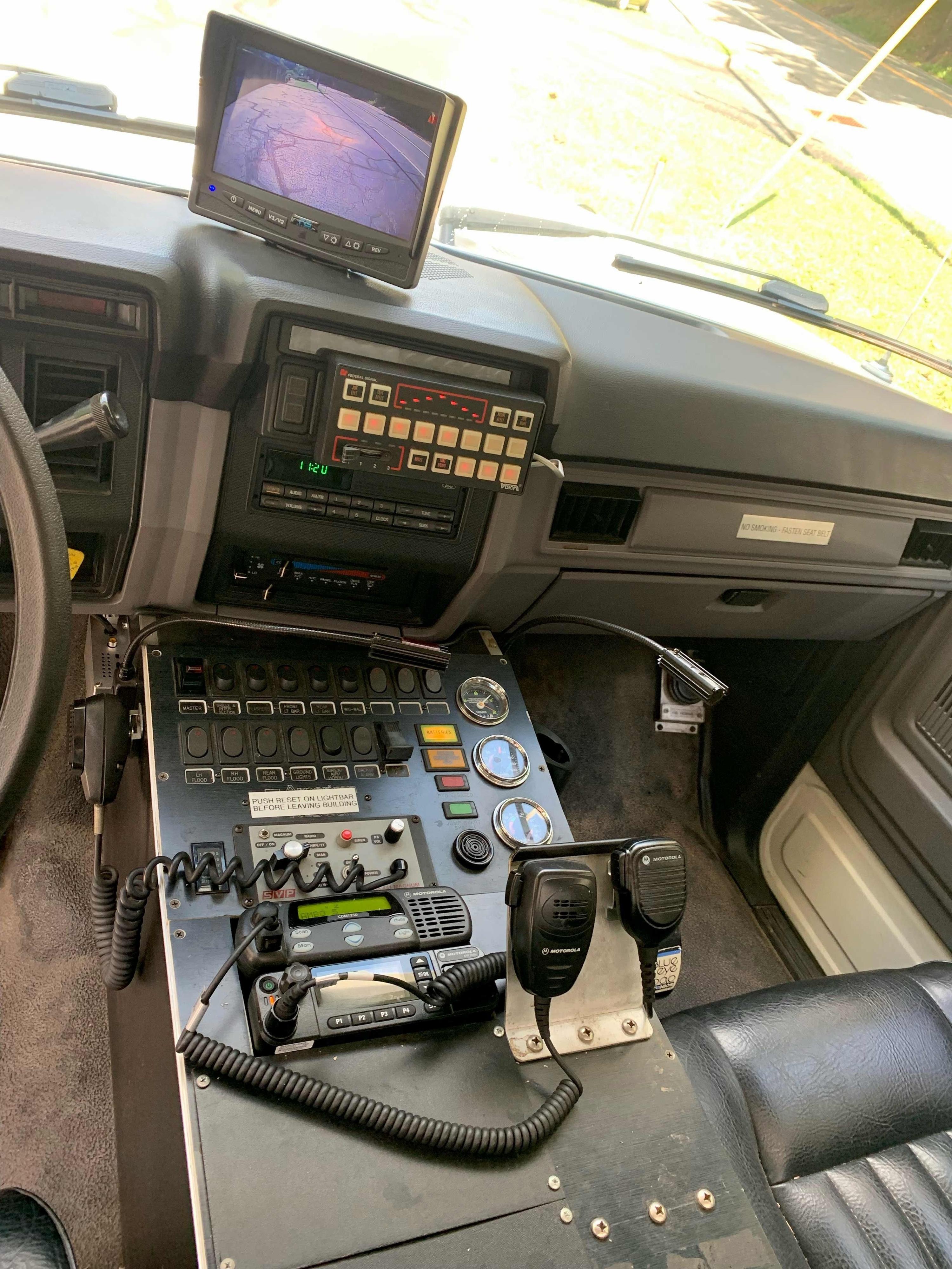 1996 Ford F600 Light Rescue - image 19
