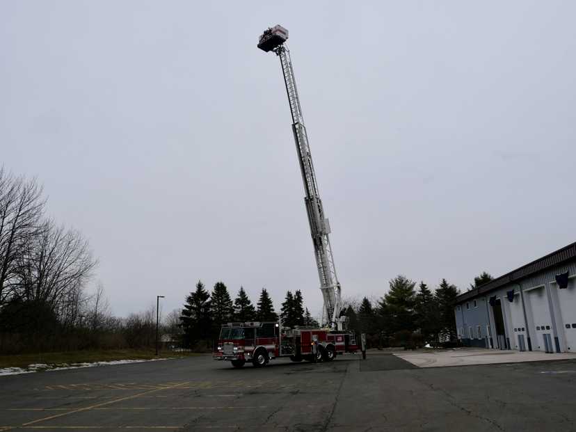 2008 Pierce Arrow XT 100' Quint — photo 4