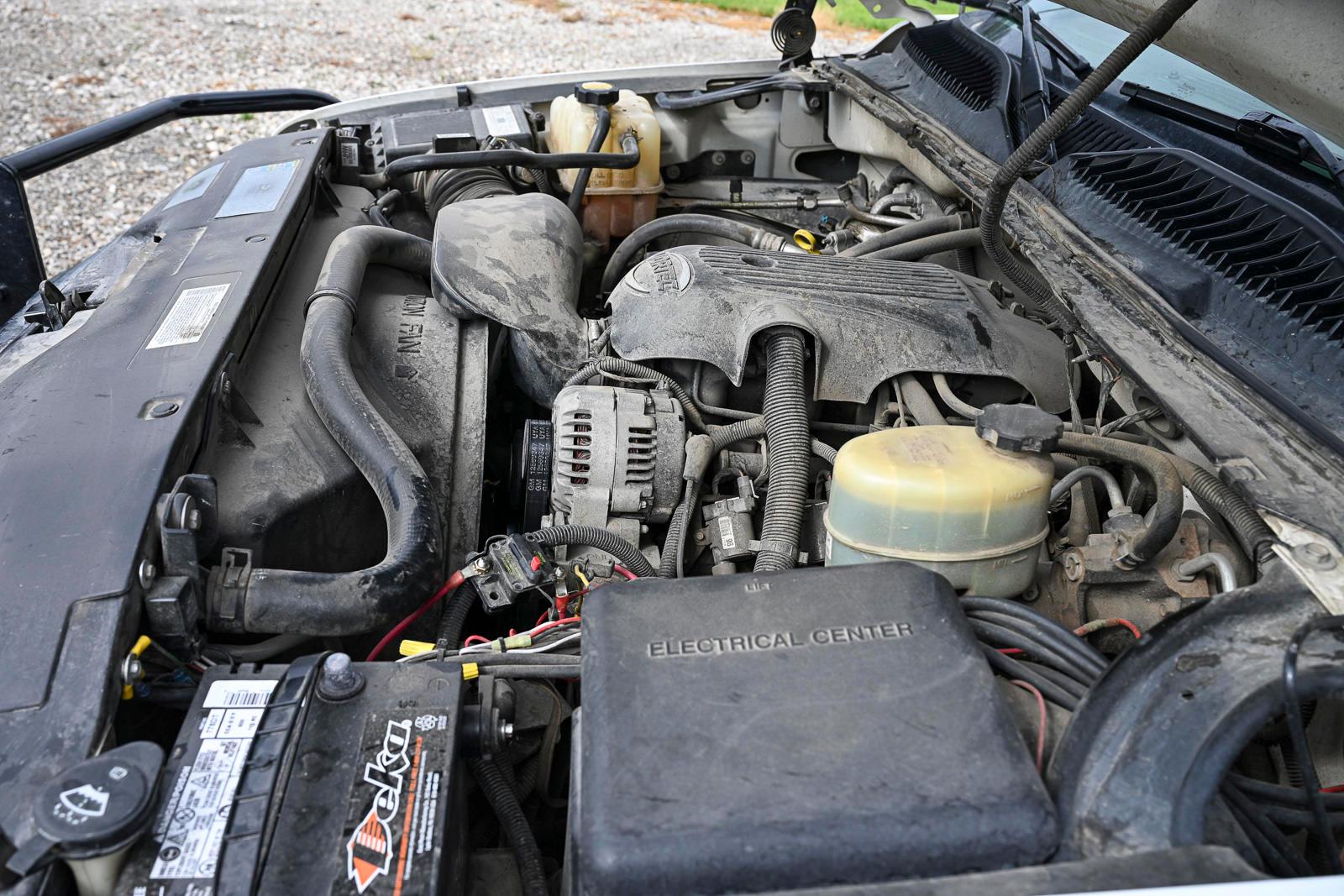 2001 Chevrolet 2500HD 4x4 Brush Truck - image 79