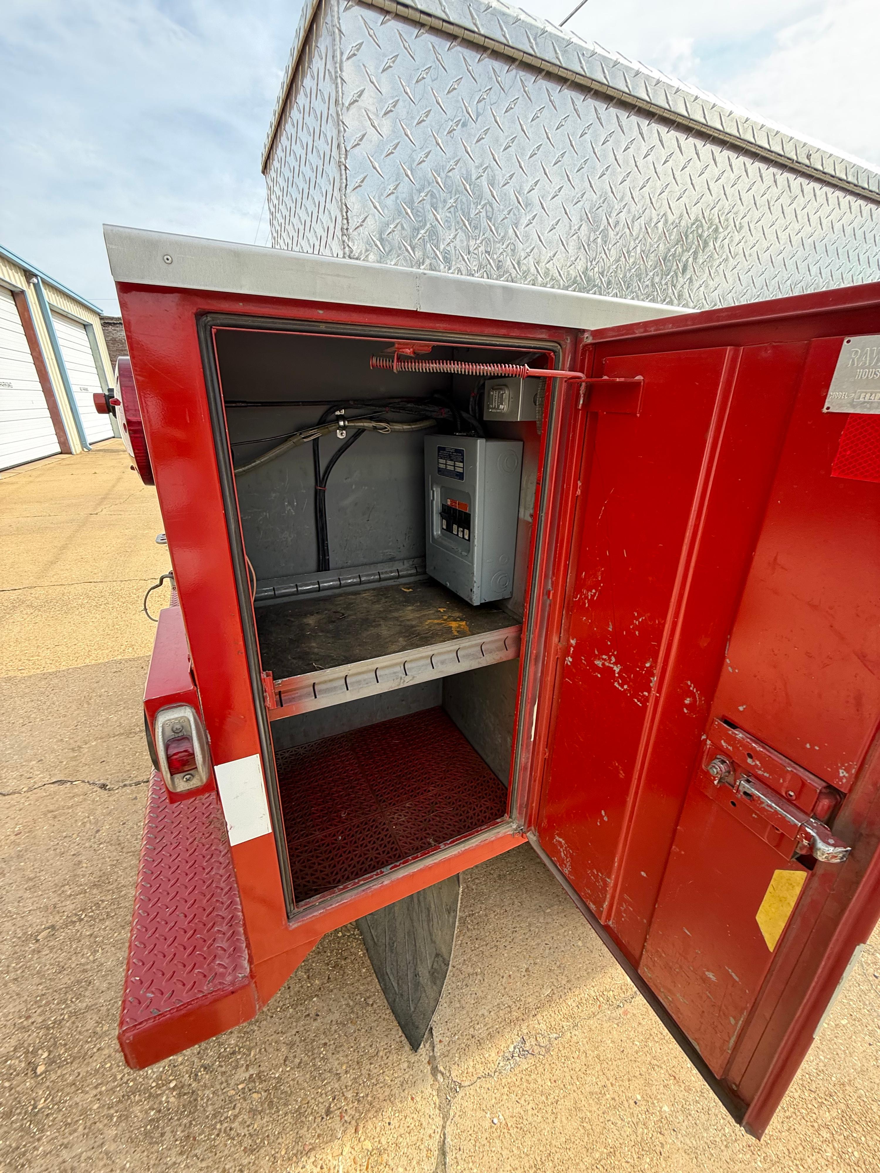 1998 International 4700 Brush Truck - image 17