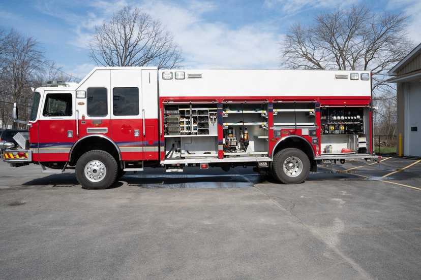 2009 KME Predator 4x4 Heavy Rescue — photo 6