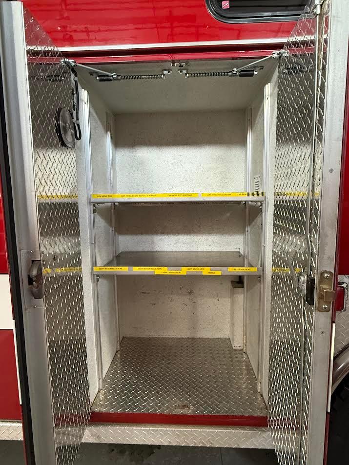 1999 Freightliner FL-70 Heavy Rescue - image 6