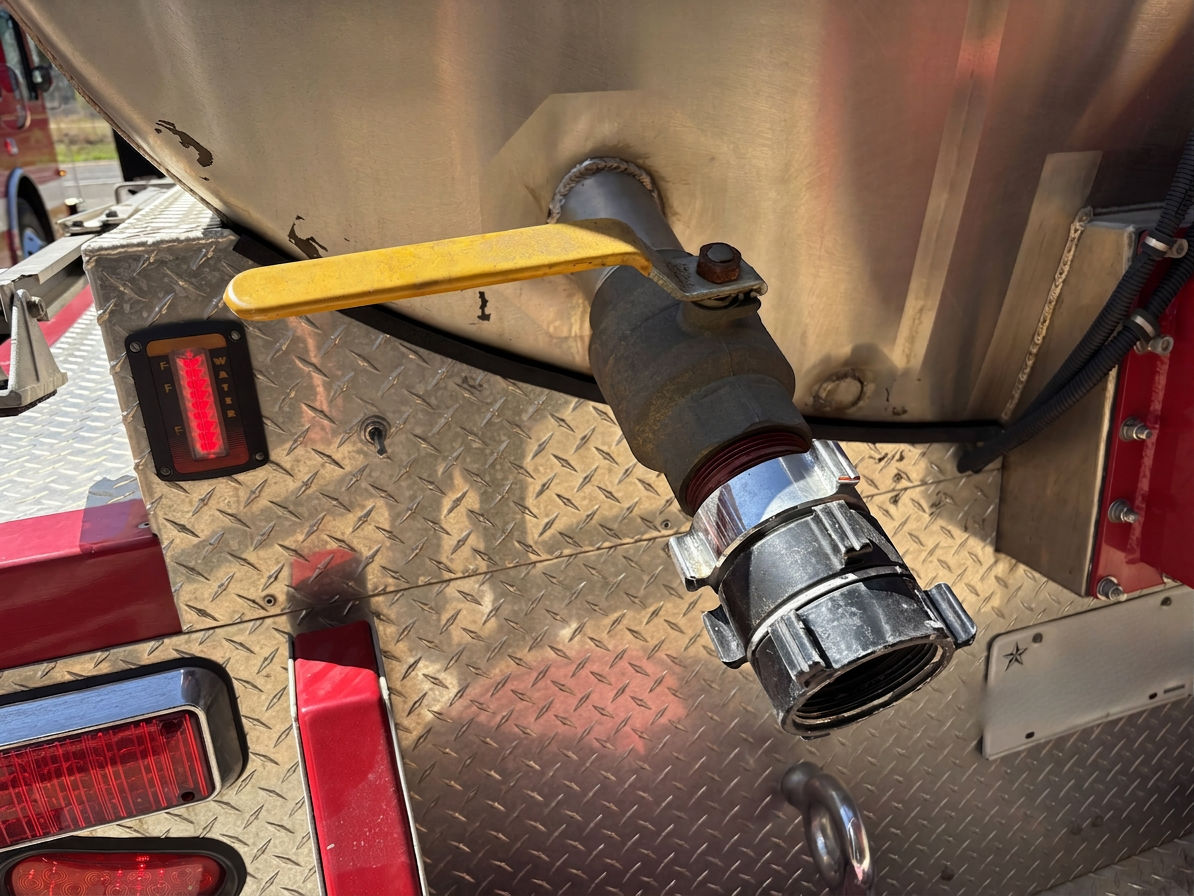 2005 Kenworth Pumper Tanker - image 14