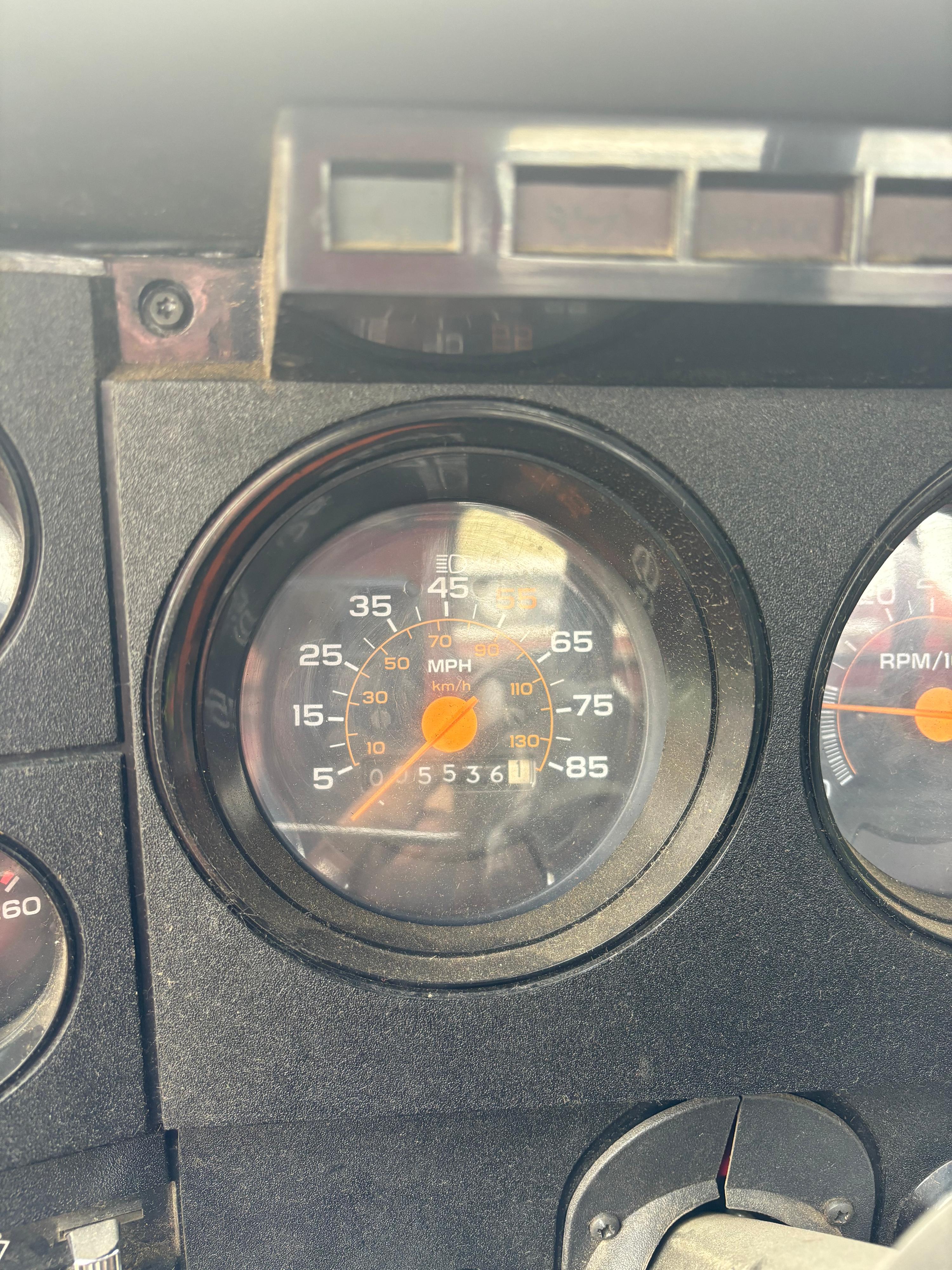 1988 Luverne Chevrolet Pumper - image 9
