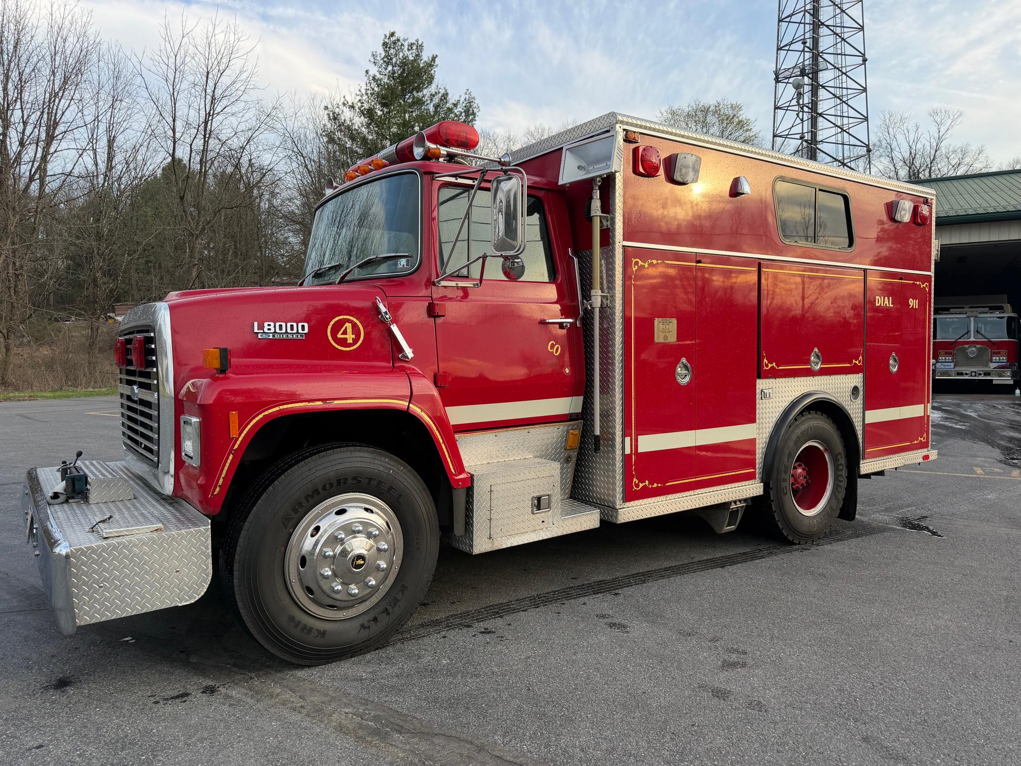 1987 Saulsbury Ford Light Rescue - image 1