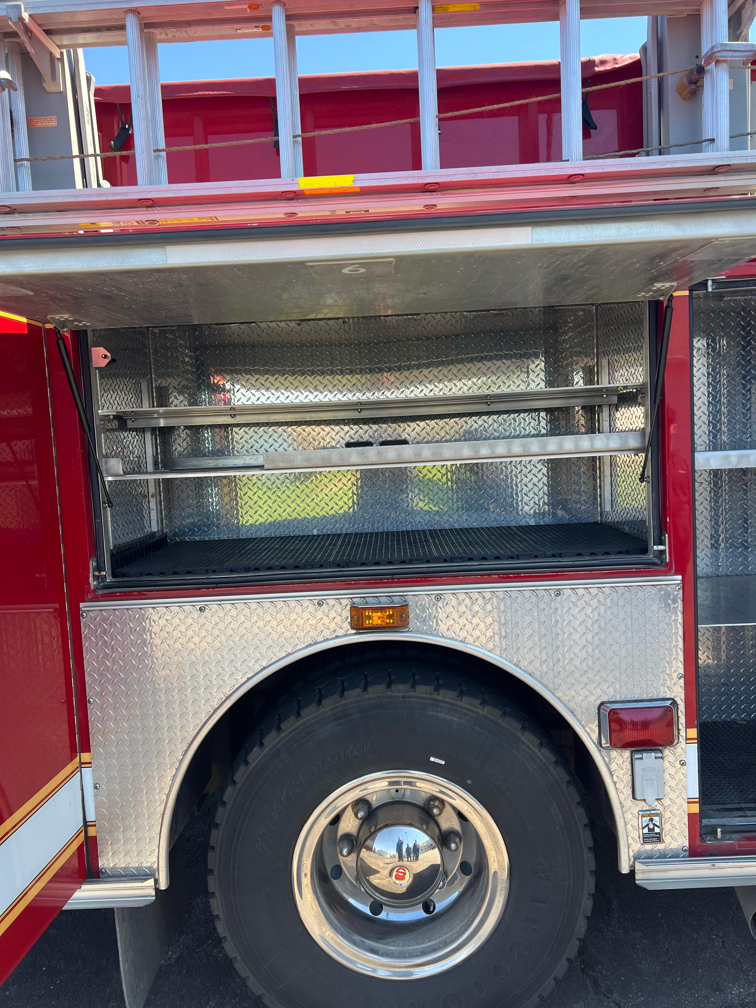 2008 Sutphen Monarch Pumper - image 14