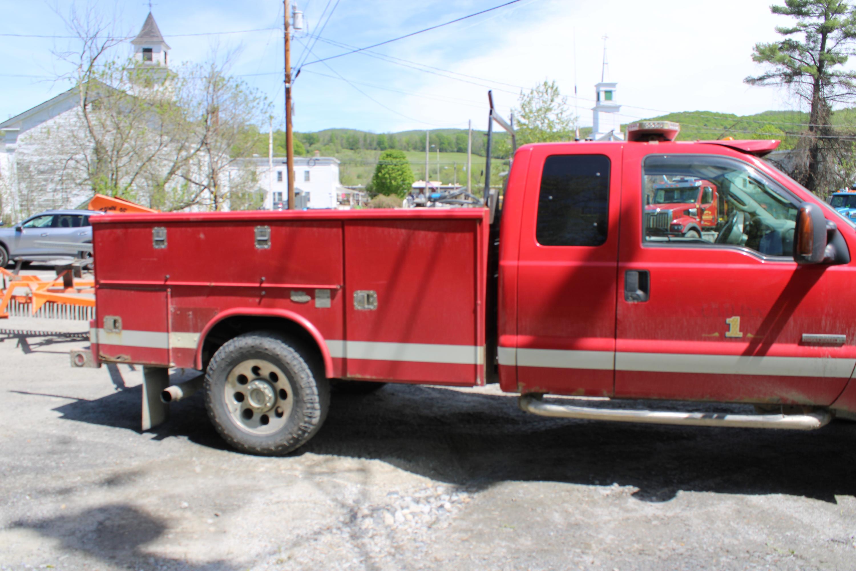 2004 Ford Brush Truck - image 6