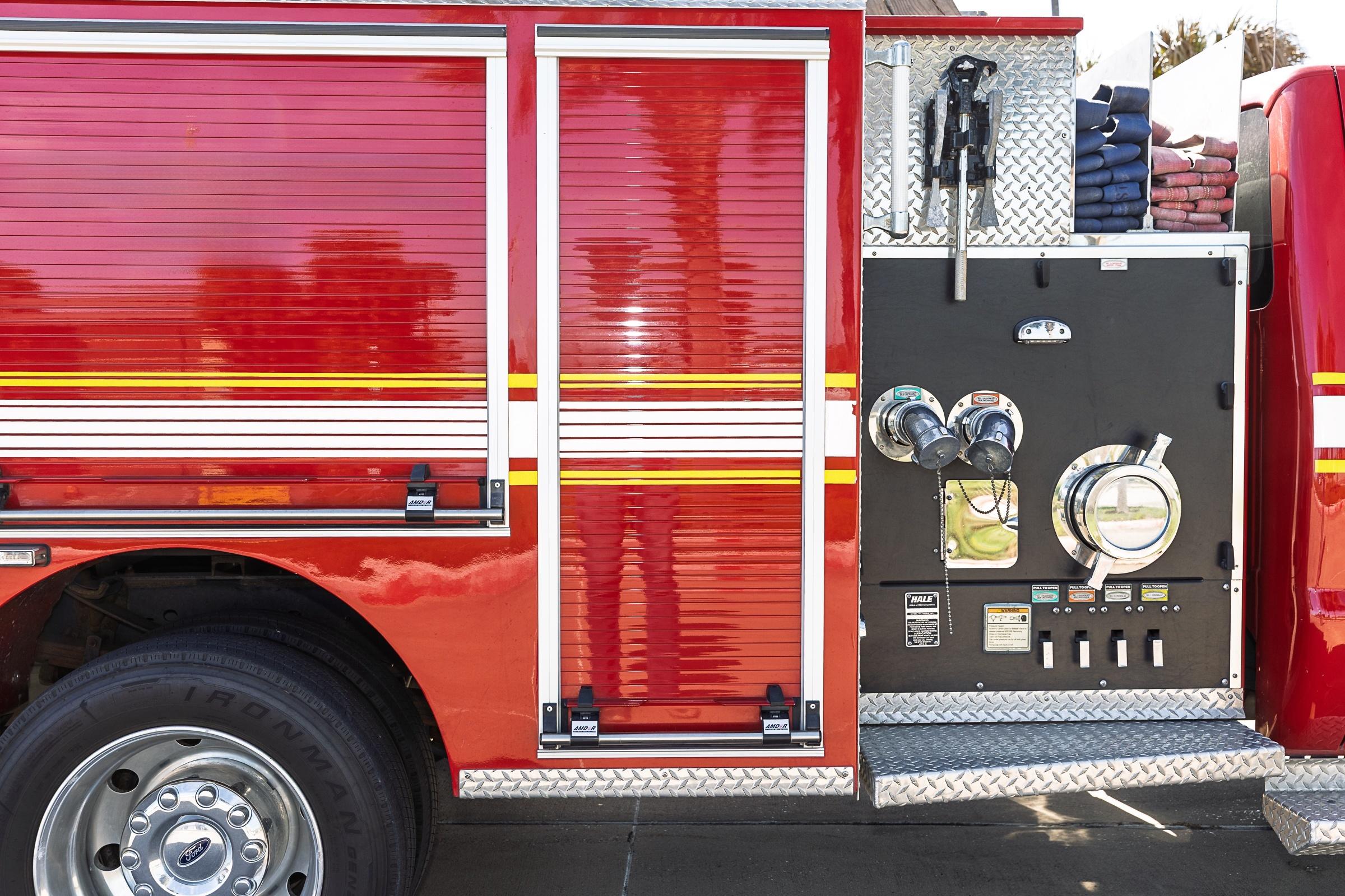 2013 Pierce Ford 4x4 Mini Pumper - image 28