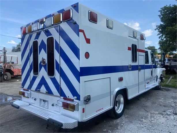 2015 Excellance International Type I Ambulance — photo 6